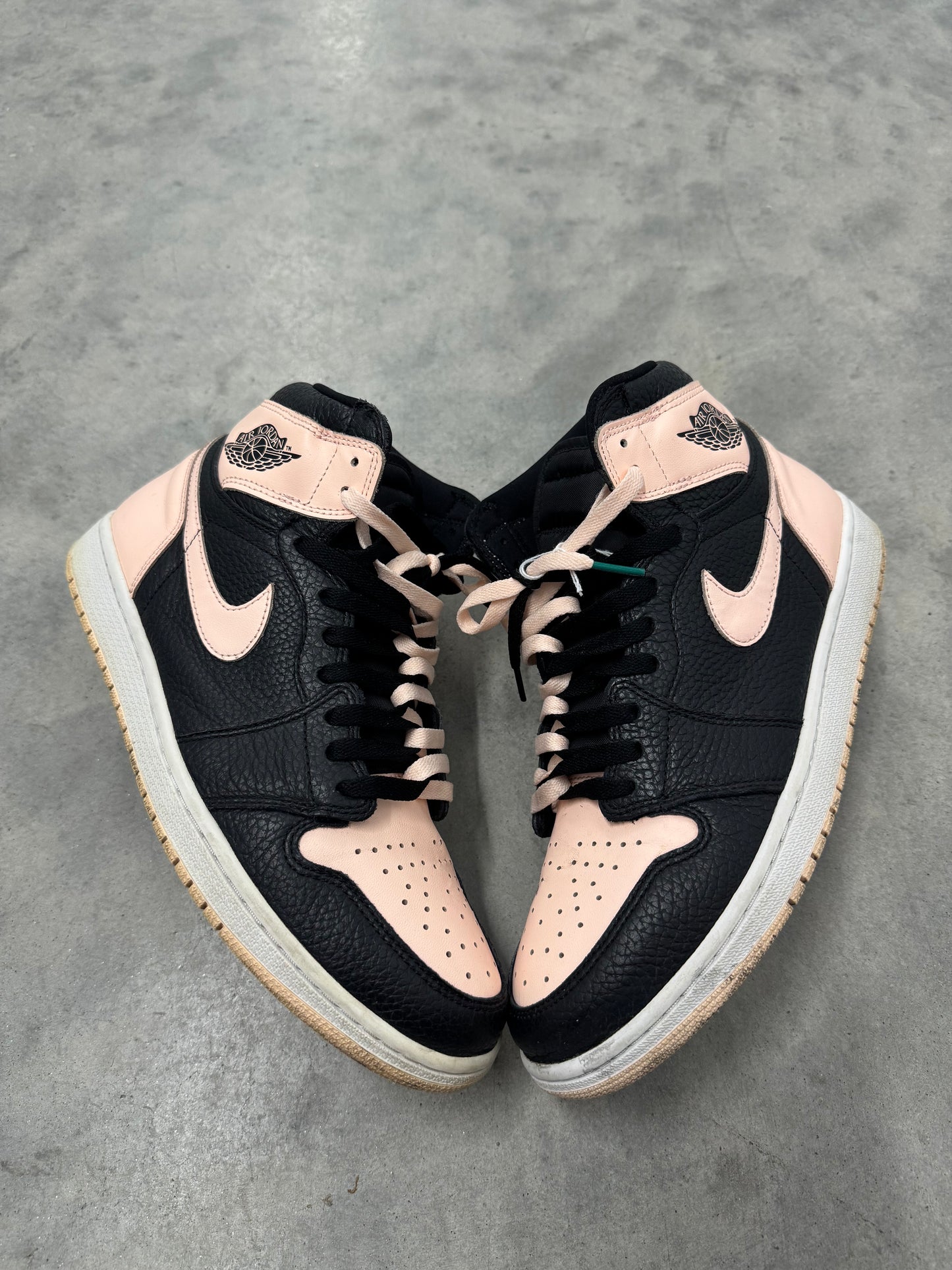 JORDAN 1 “ Crimson Tint “