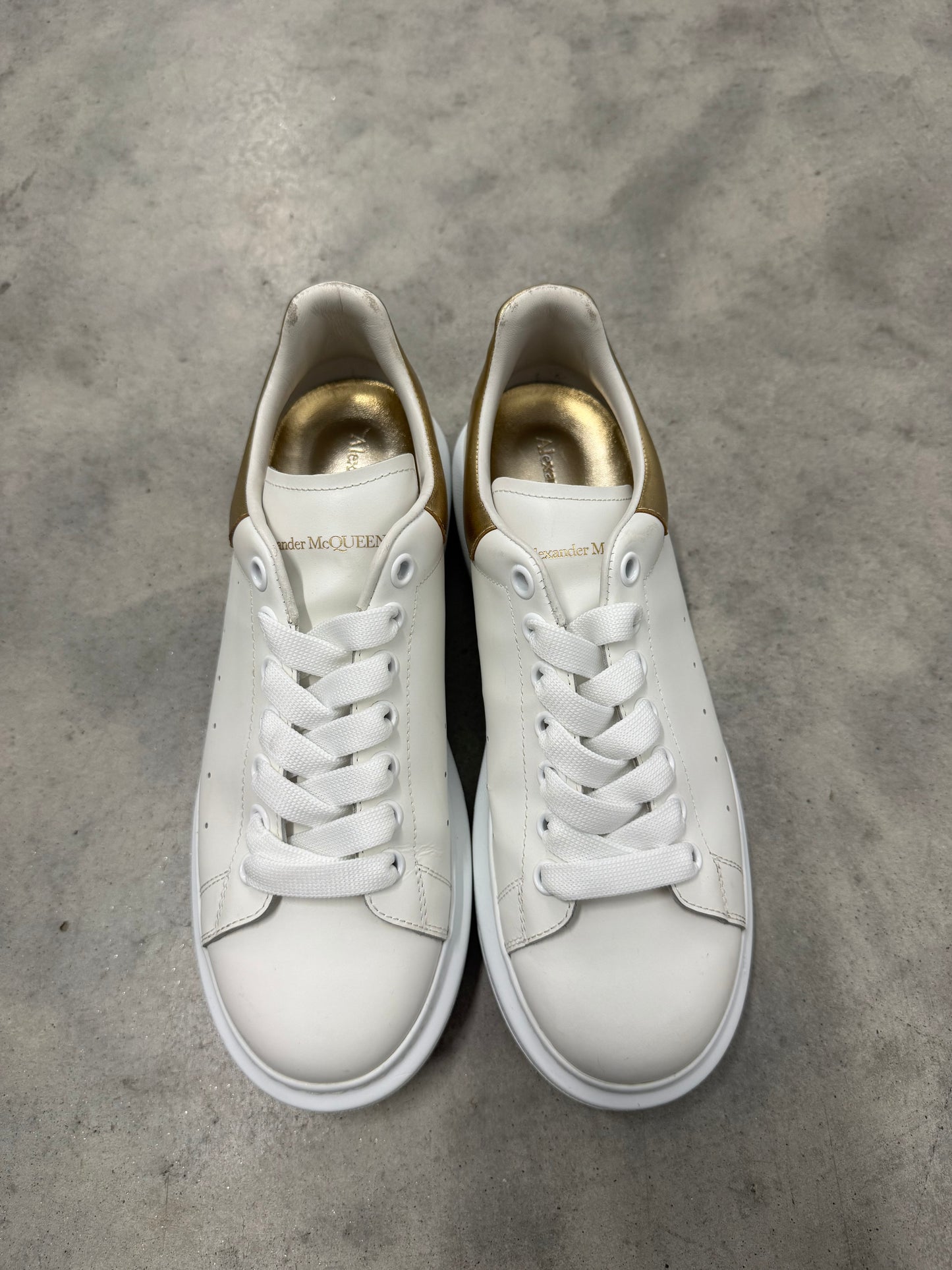 ALEXANDER MCQUEEN OVERSIZED SNEAKER “ White Gold “
