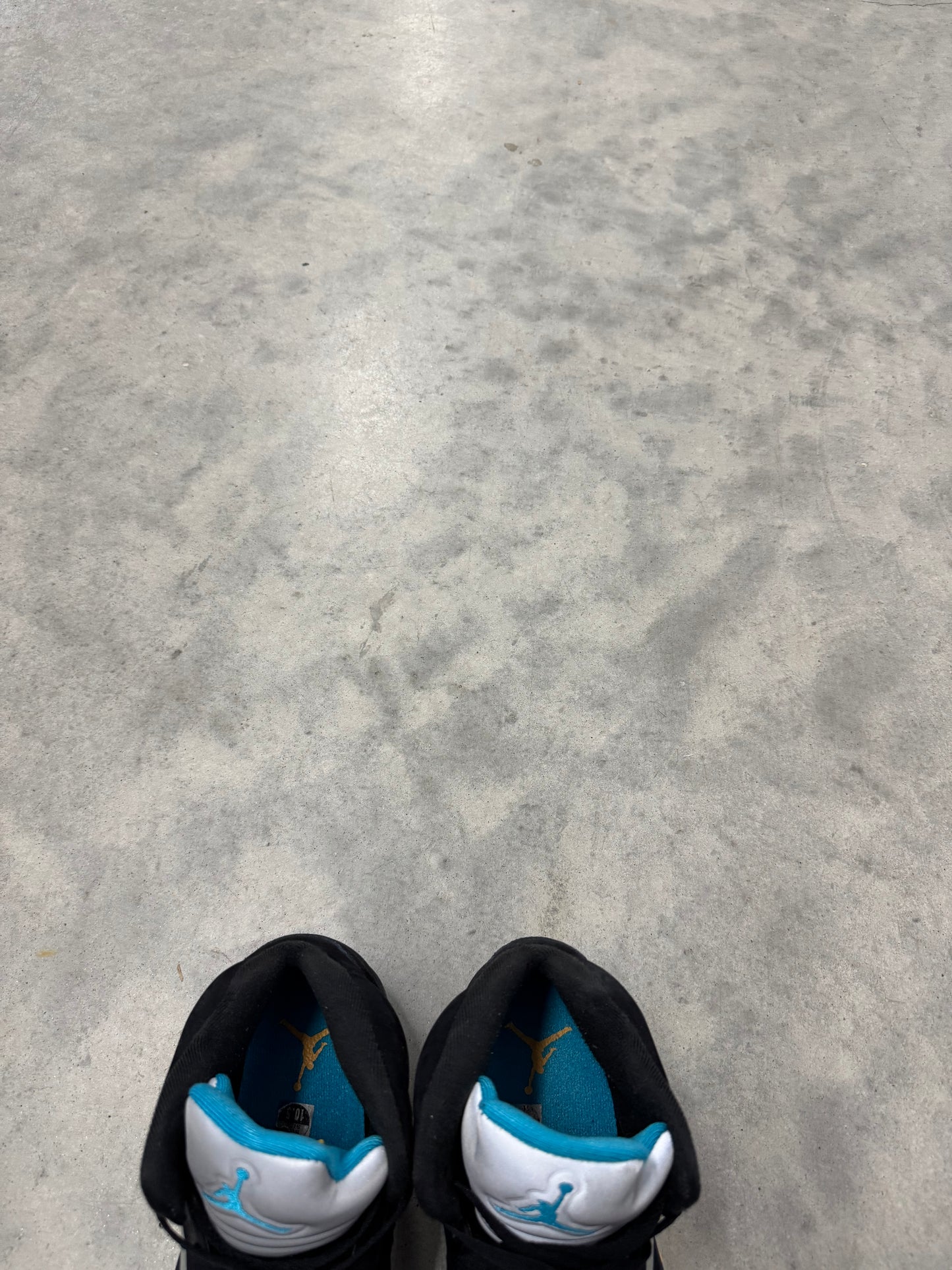 JORDAN 5 “ Aqua “