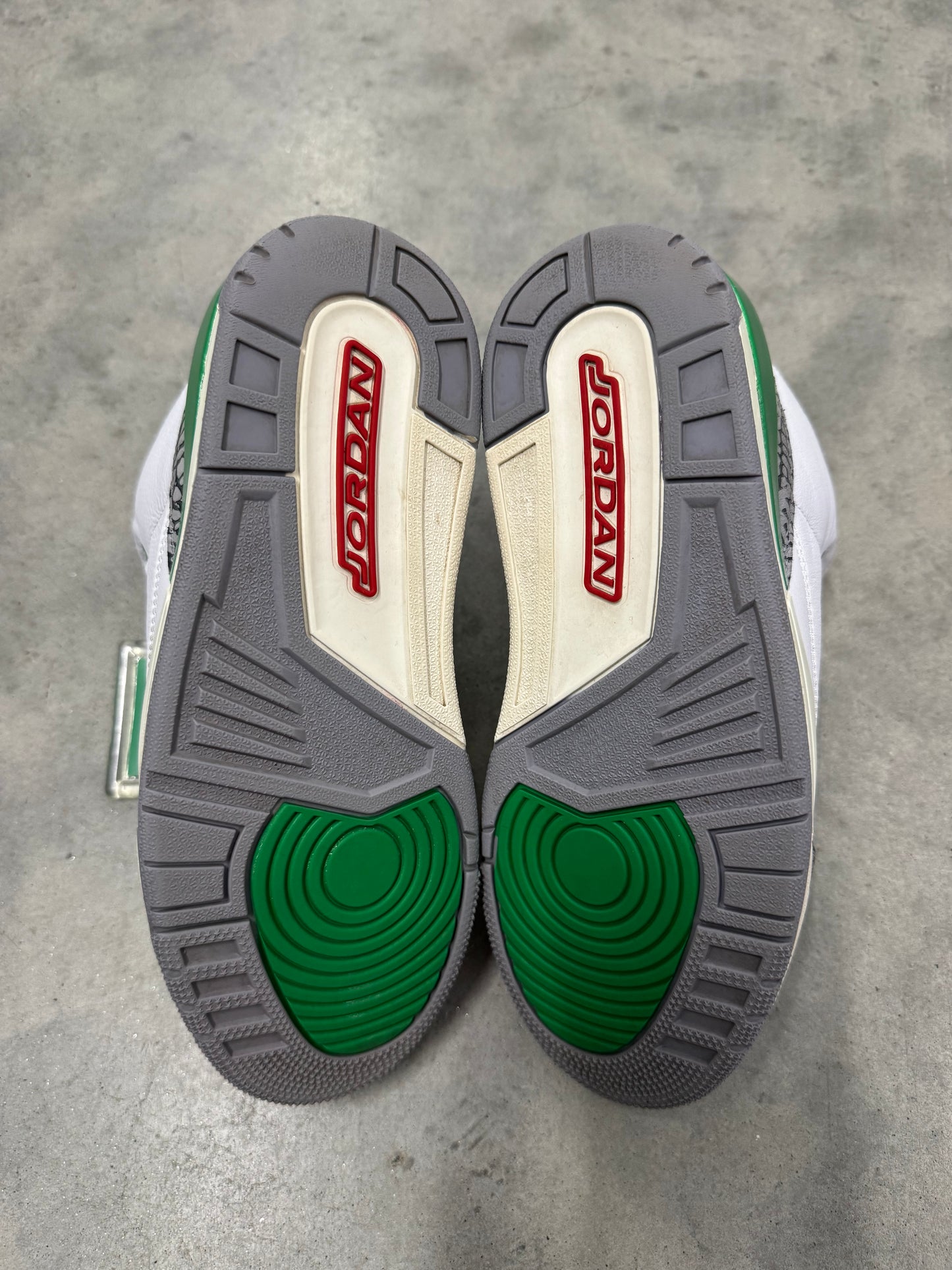 JORDAN 3 “ Lucky Green “