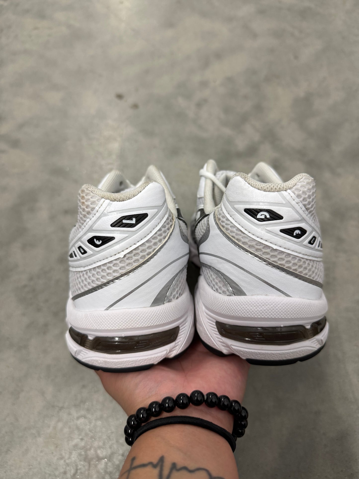 ASICS GEL-1130 “ White Black “