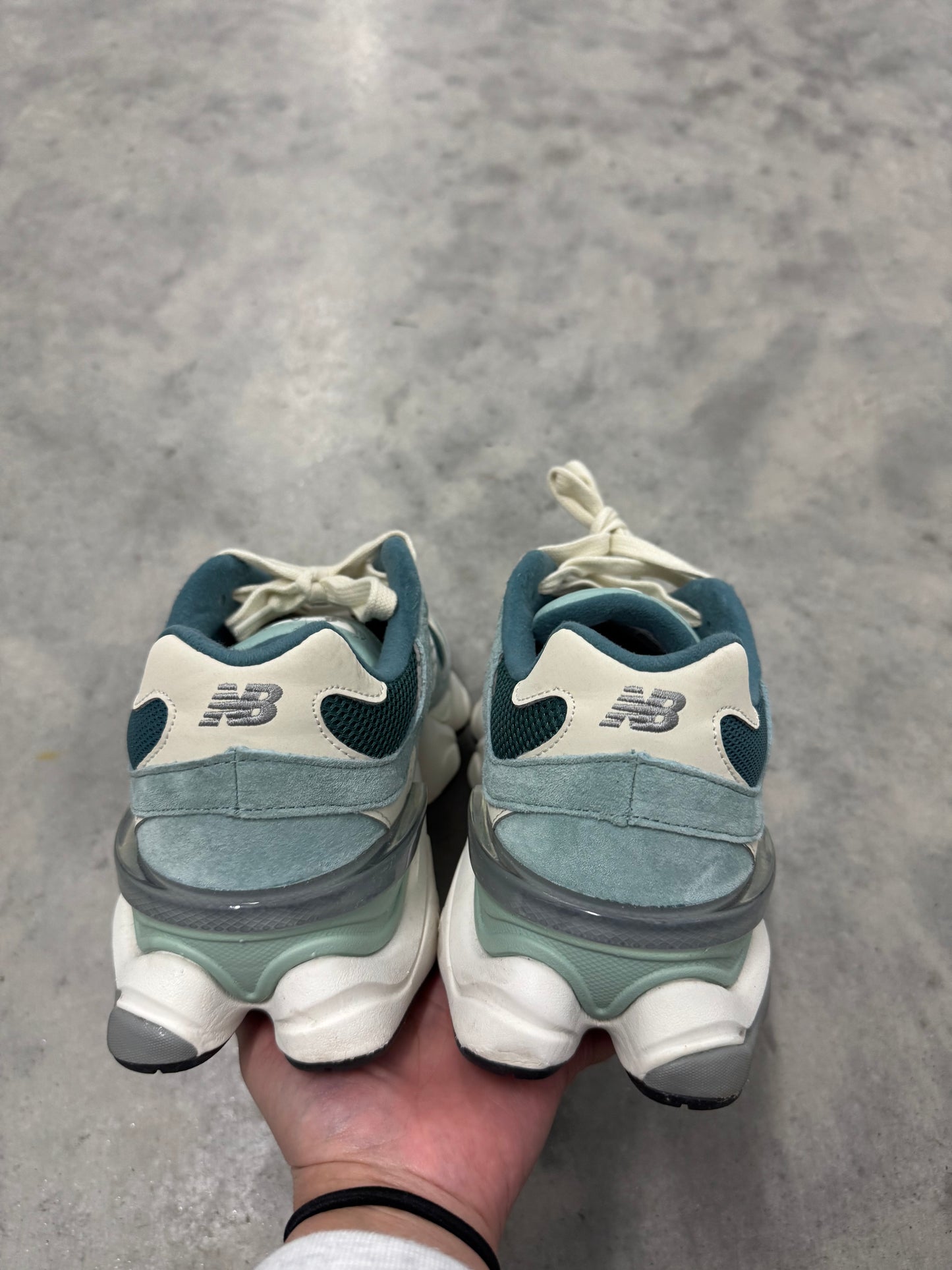 NEW BALANCE 9060 “ New Spruce Salt Marsh “