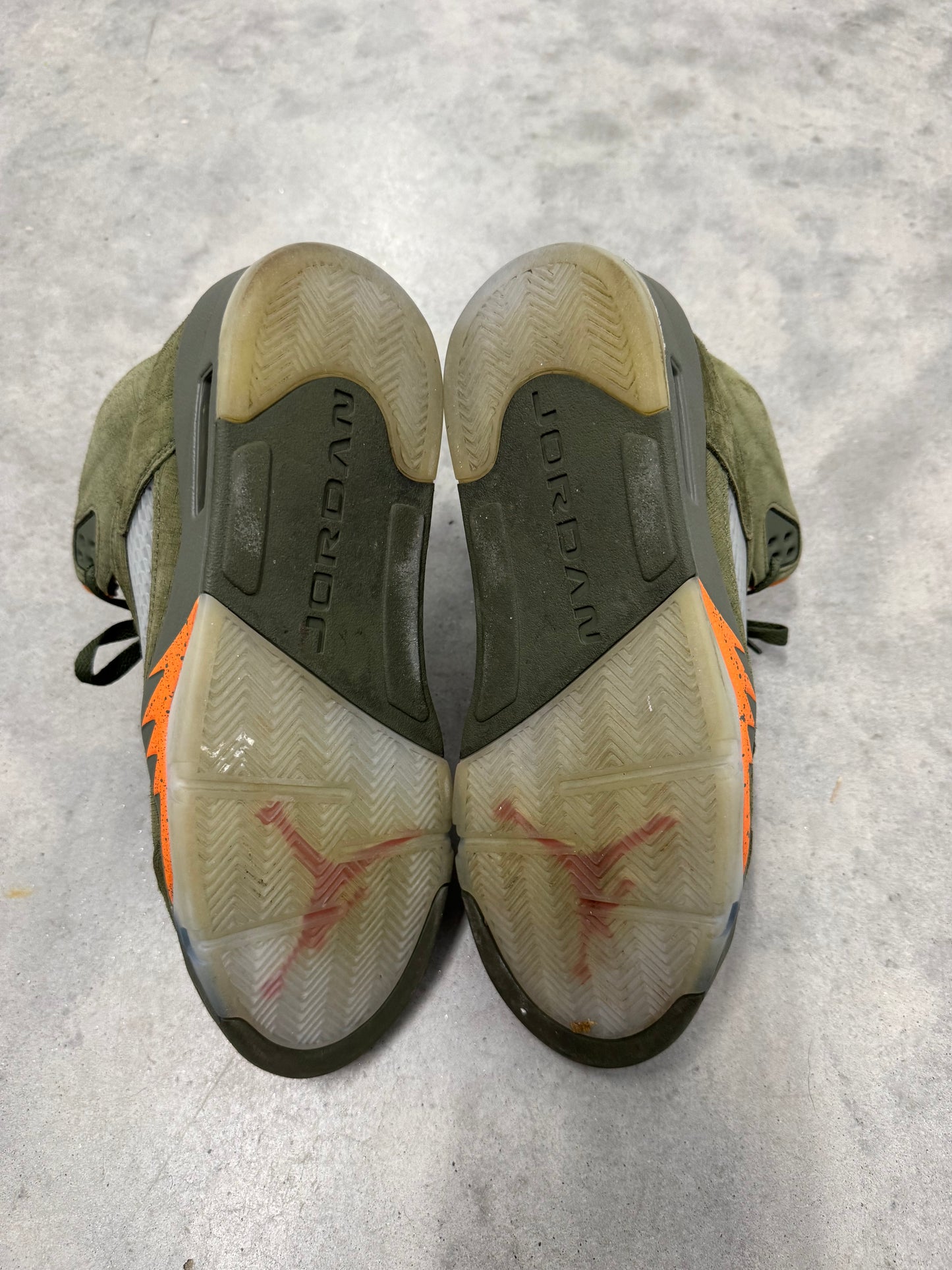 JORDAN 5 “ Olive “