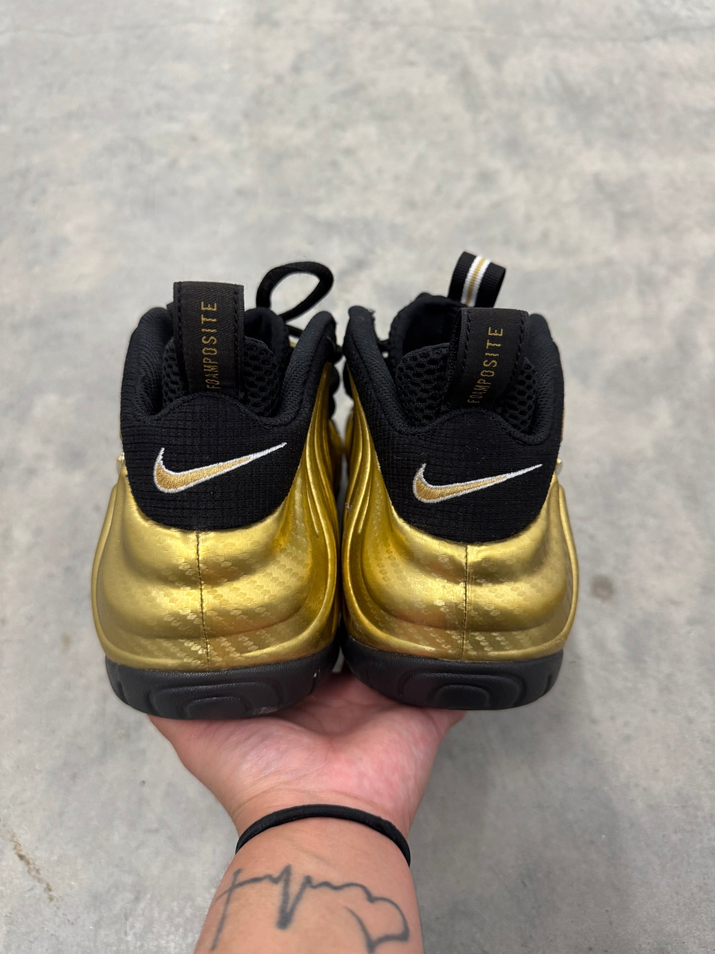 AIR FOAMPOSITE PRO “ Metallic Gold “