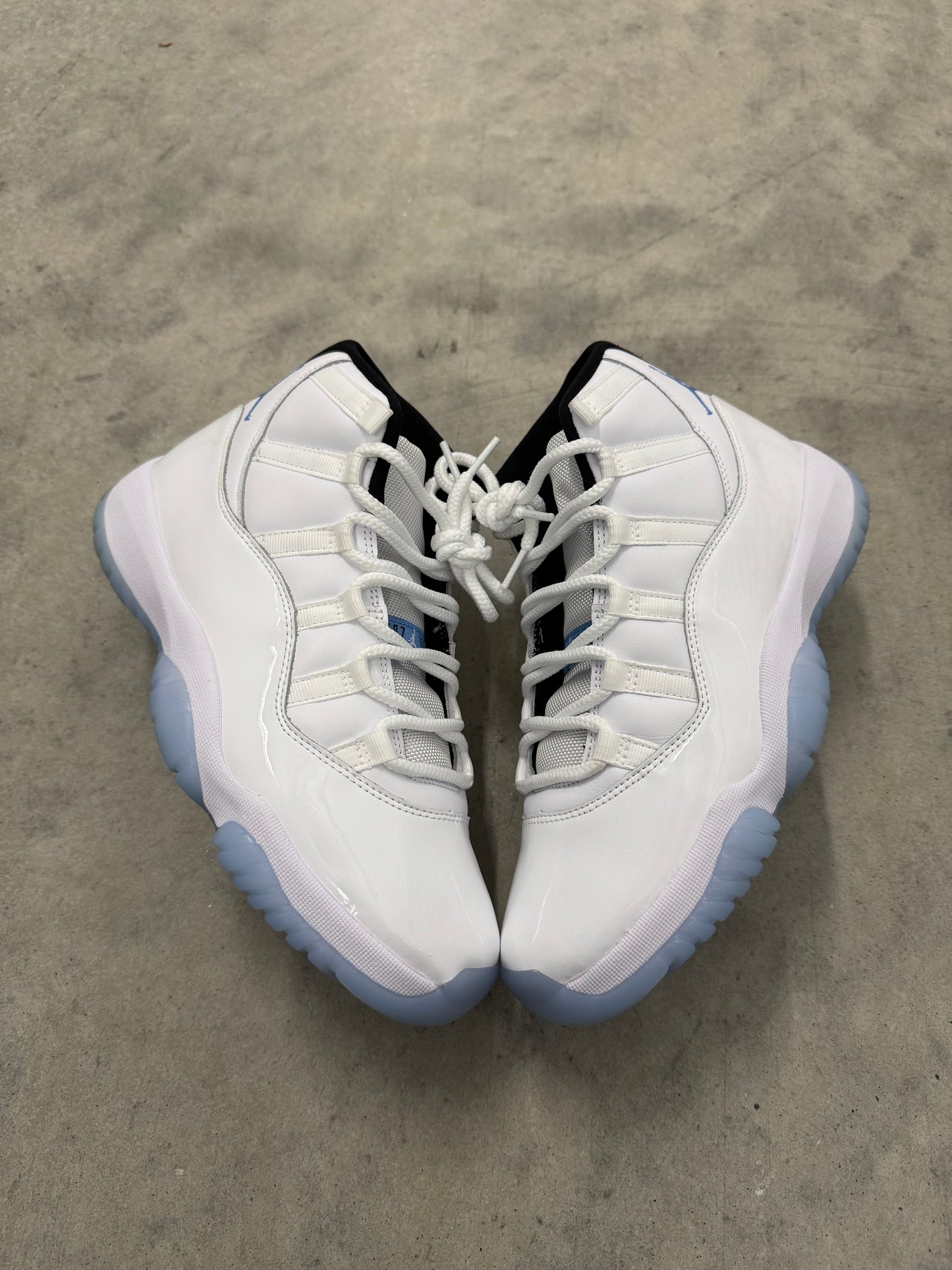 JORDAN 11 “ Legend Blue “