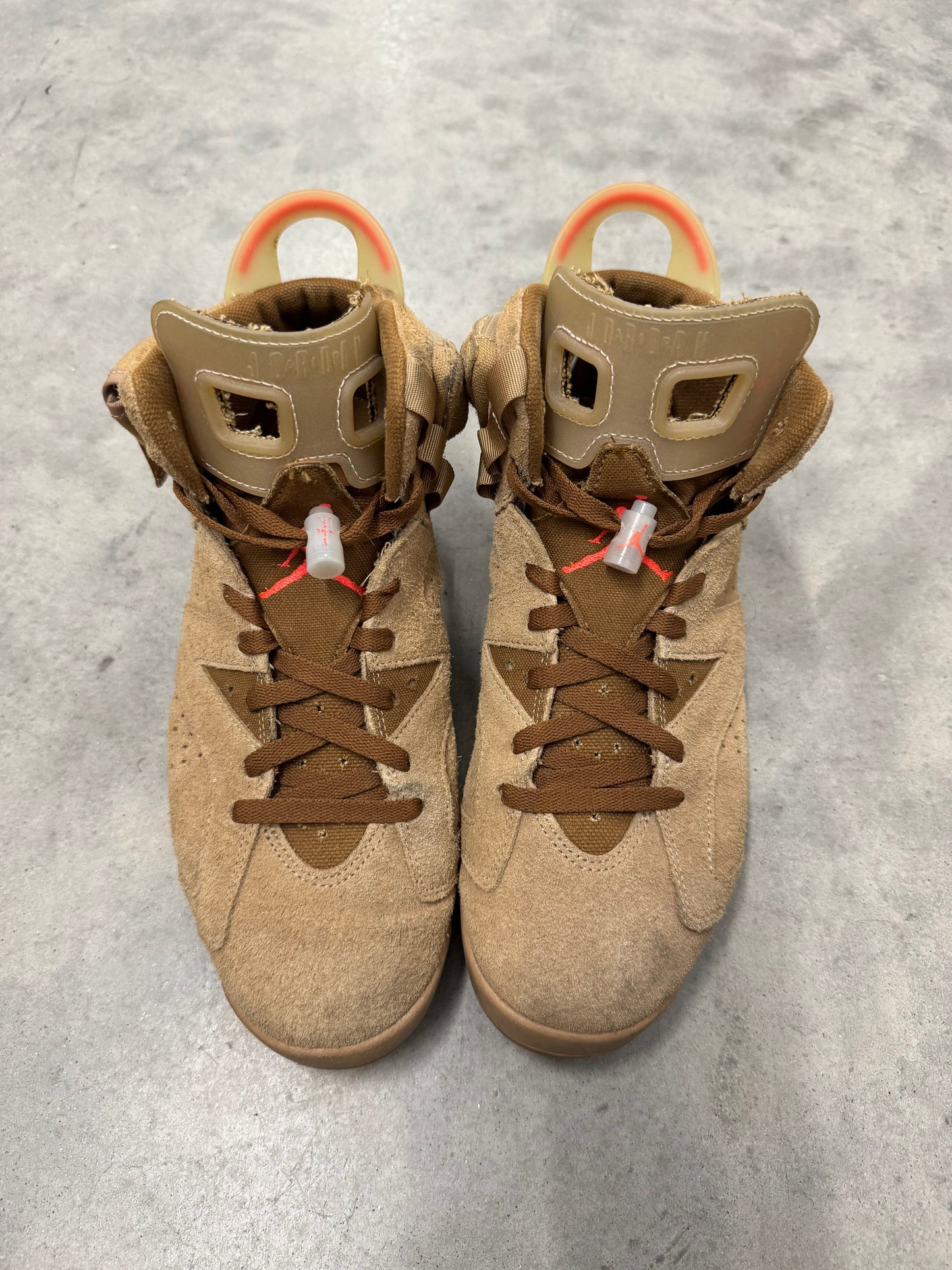 TRAVIS SCOTT JORDAN 6 “ British Khaki “