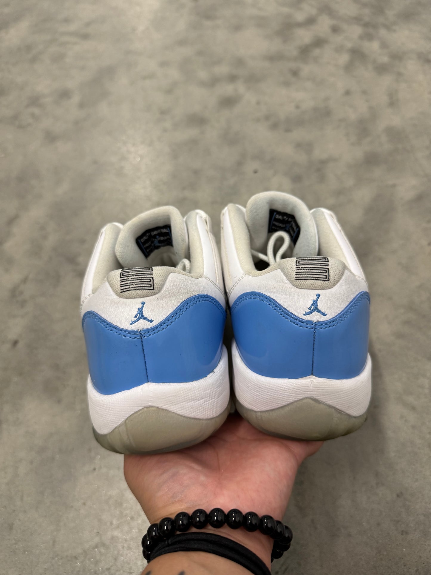 JORDAN 11 LOW “ Legend Blue “