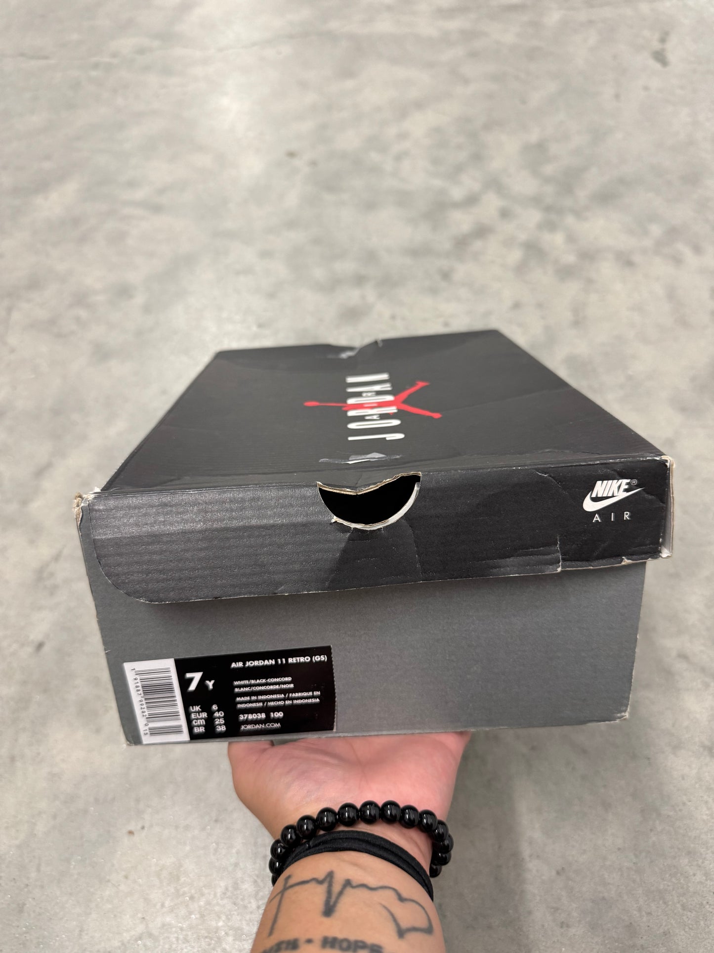 JORDAN 11 “ Concord “