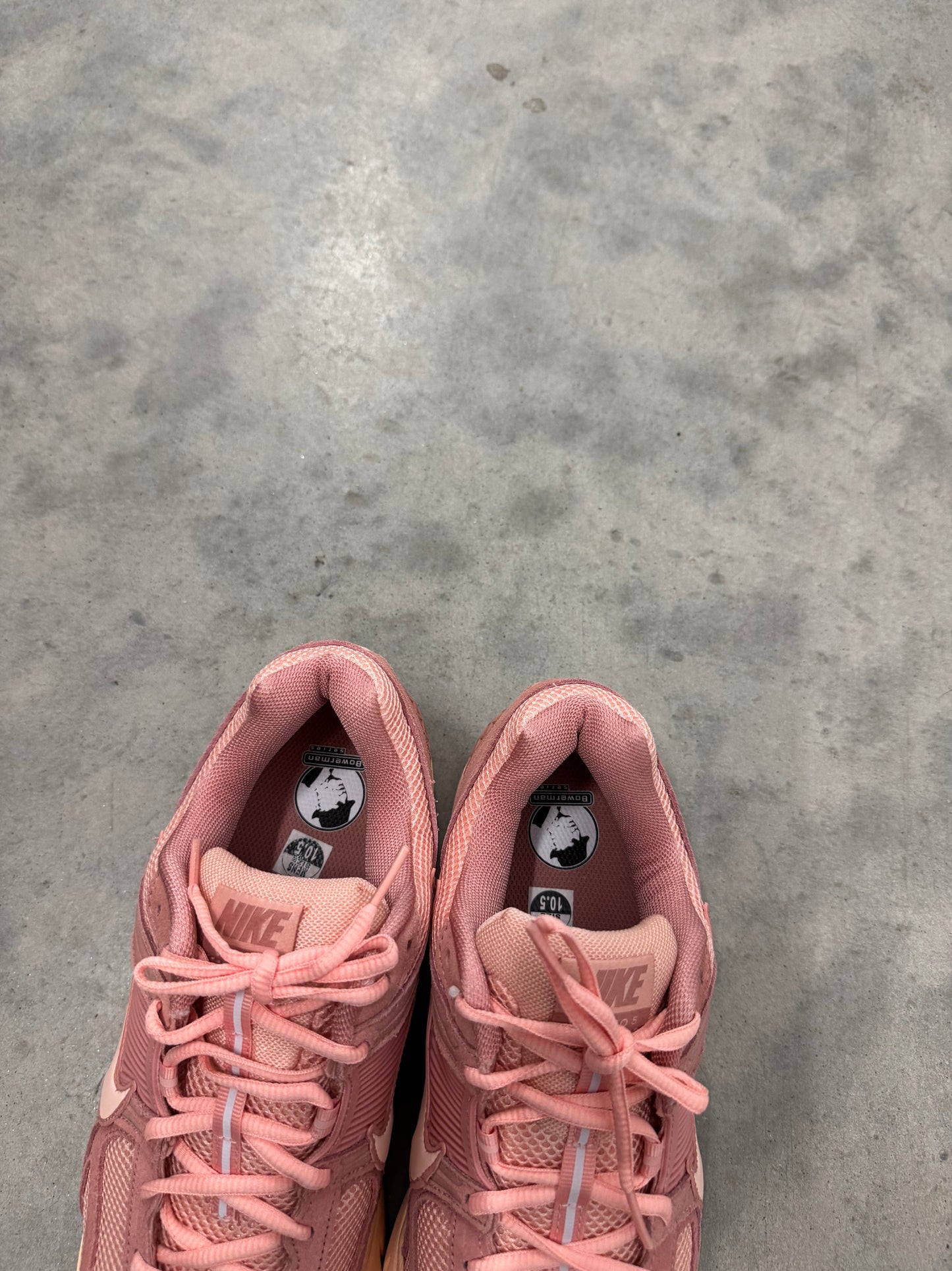 NIKE ZOOM VOMERO 5 “ Stardust “