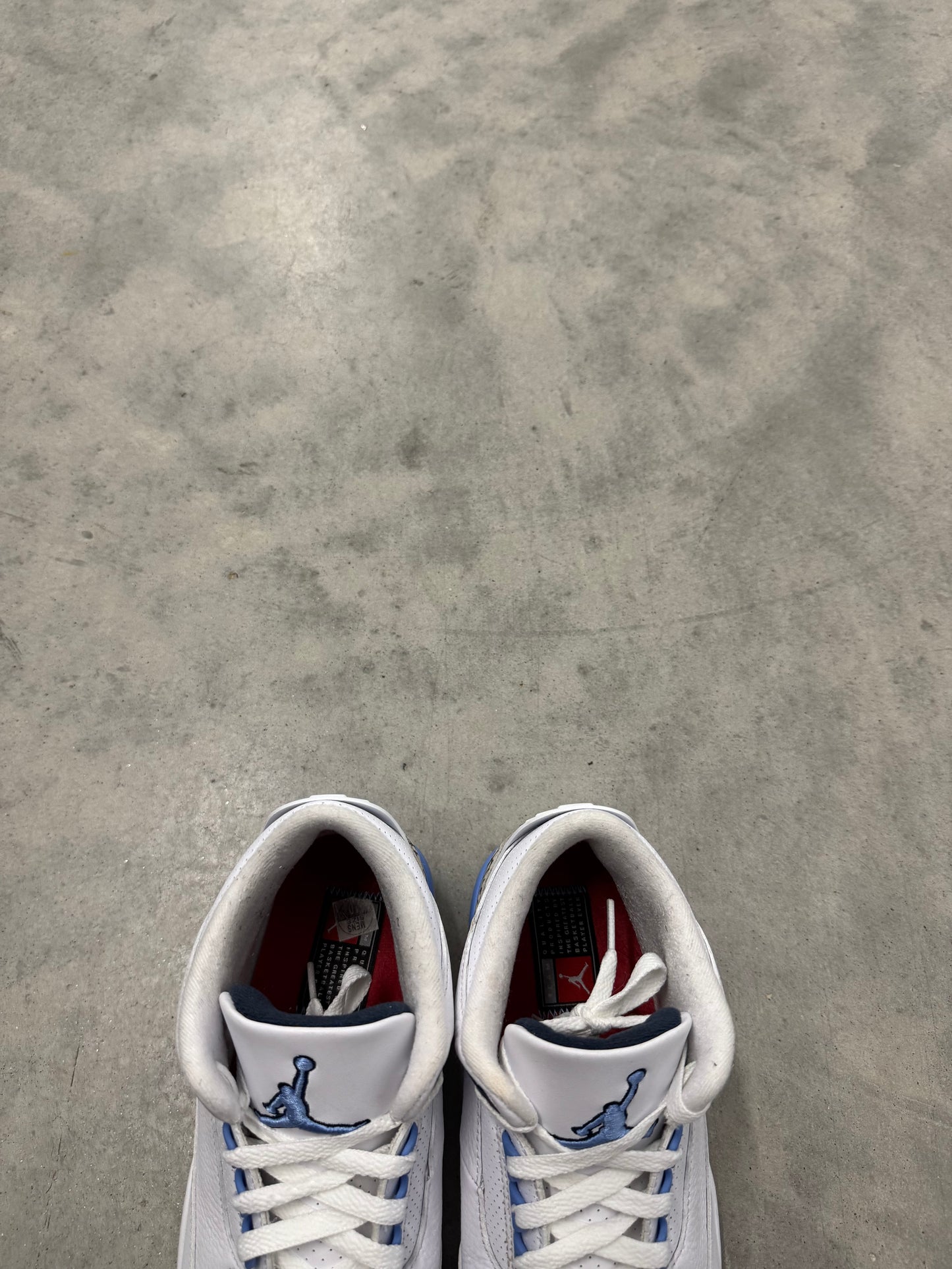 JORDAN 3 “ UNC “