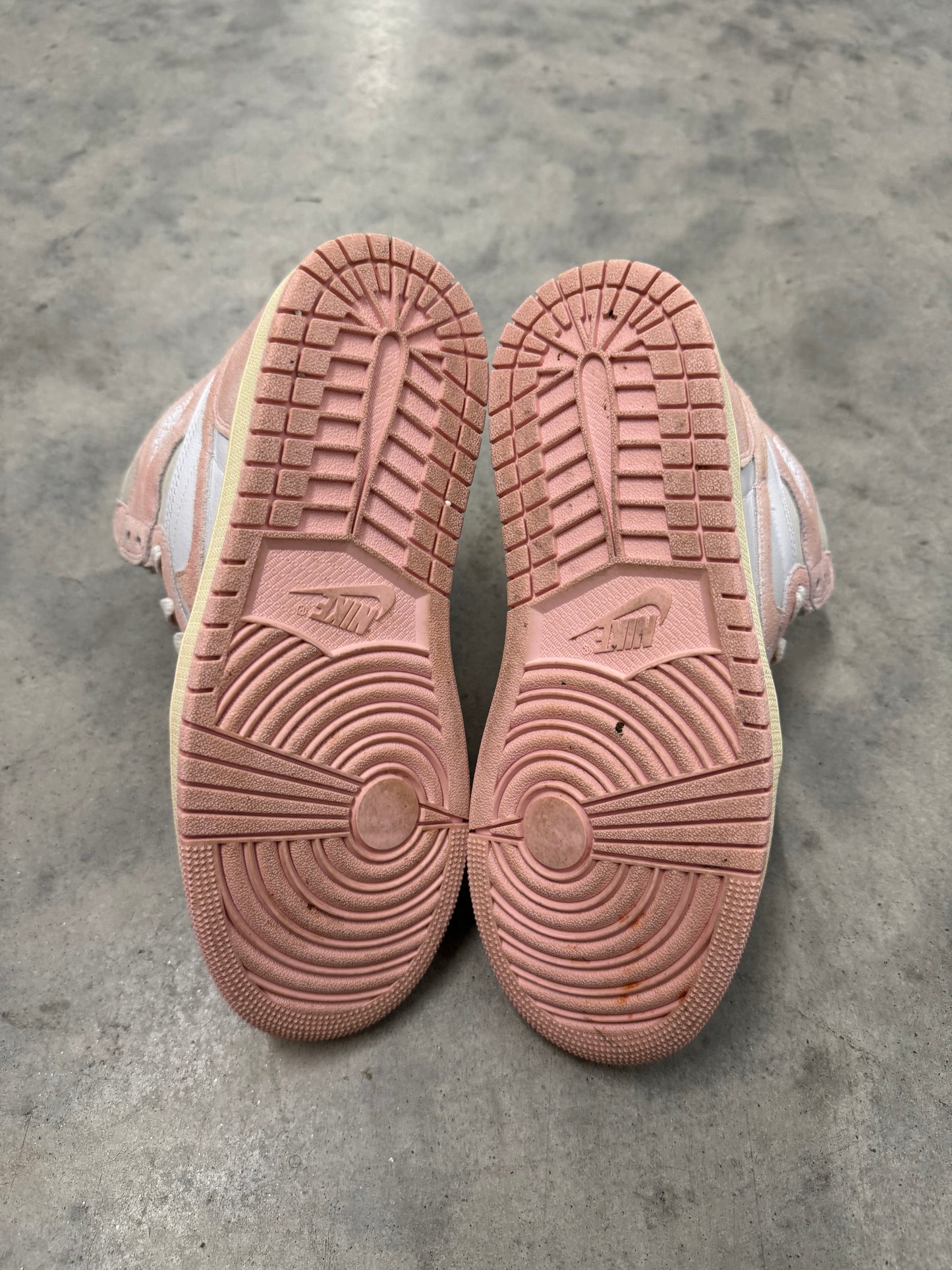 JORDAN 1 “ Washed Pink “