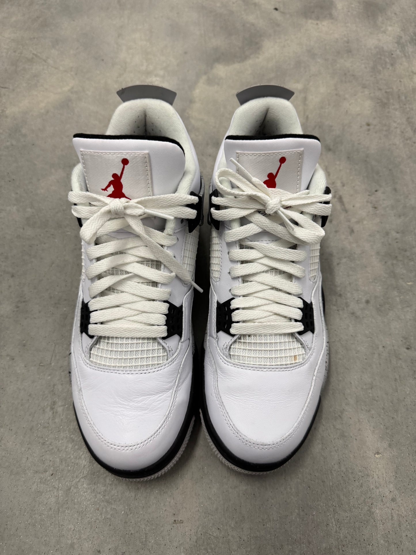 JORDAN 4 “ White Cement “ ( 2016 )