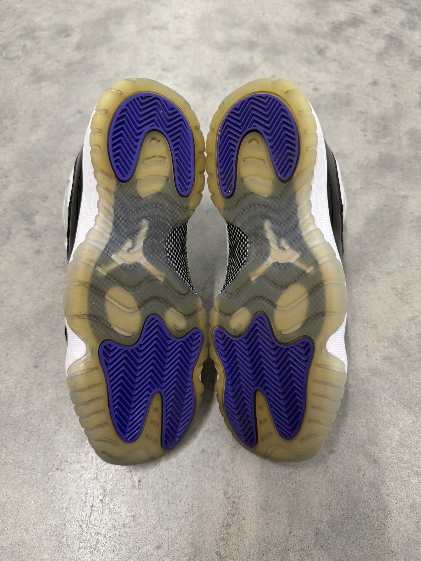 JORDAN 11 “ Concord “