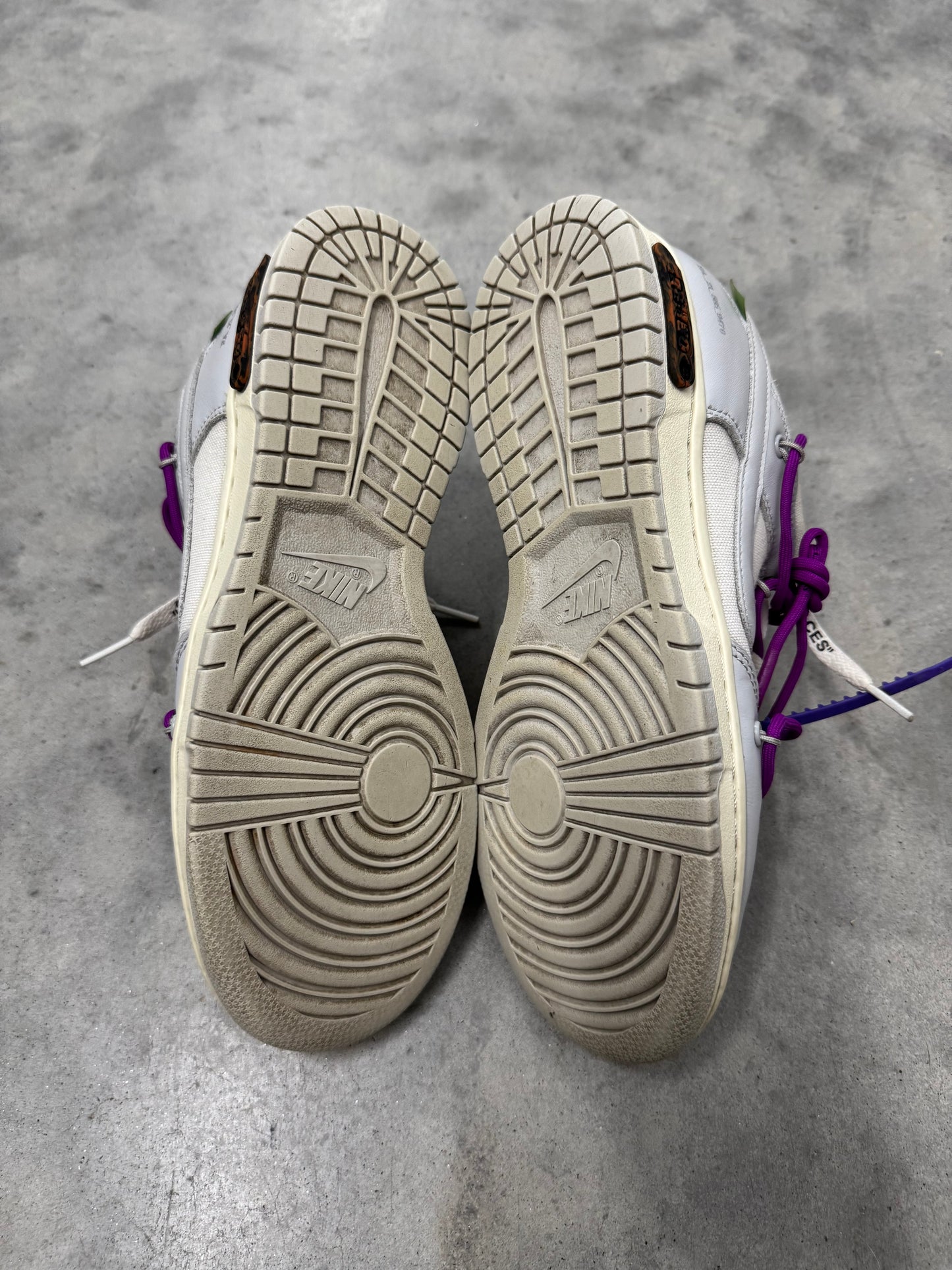 OFF-WHITE NIKE DUNK LOW “ Lot 28 of 50 “