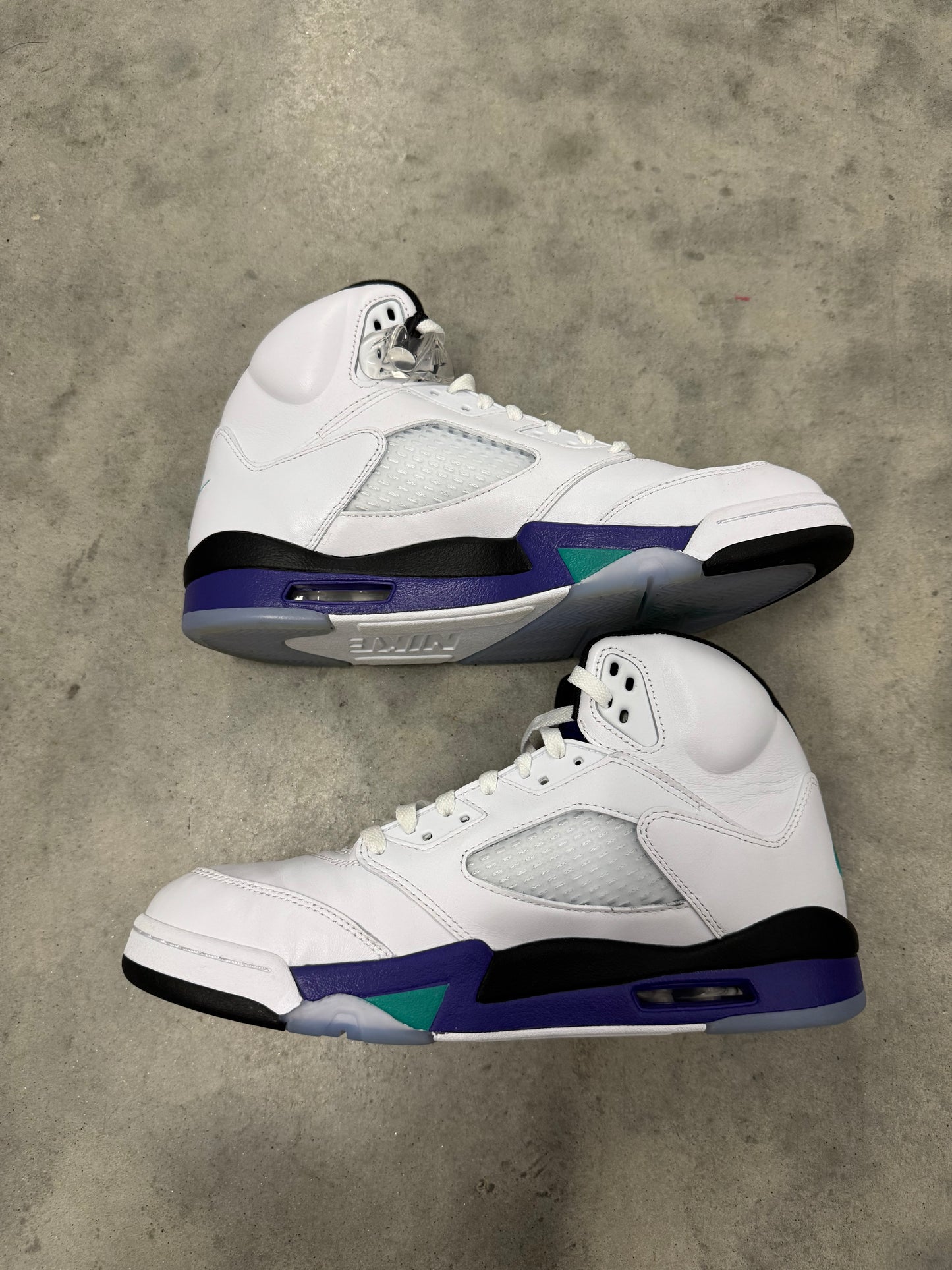 JORDAN 5 “ Grape “