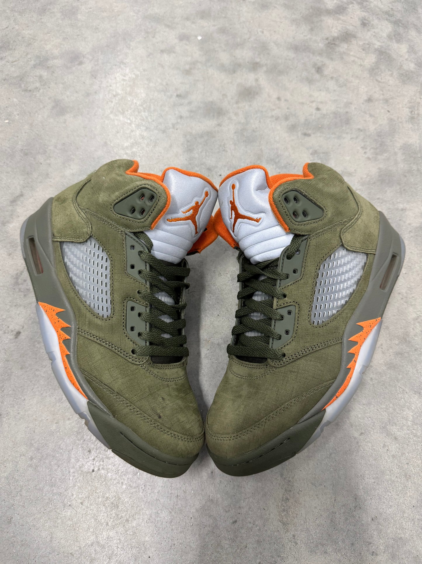 JORDAN 5 “ Olive “