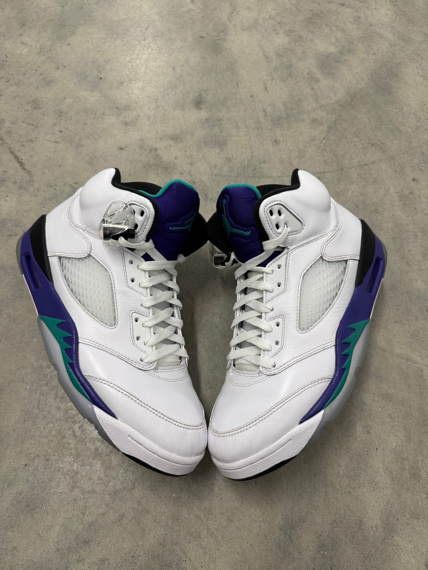 JORDAN 5 “ Grape “