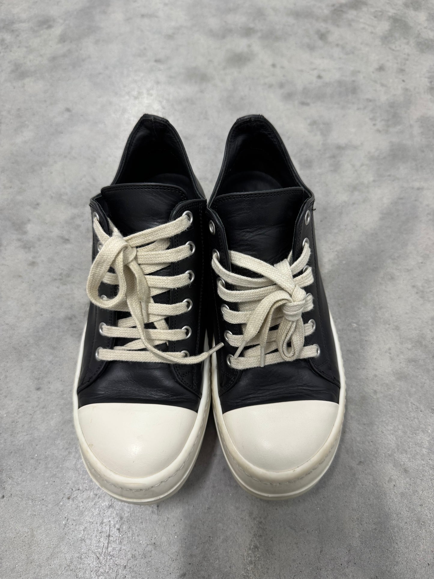 RICK OWENS LUXOR LOW “ Black Milk “