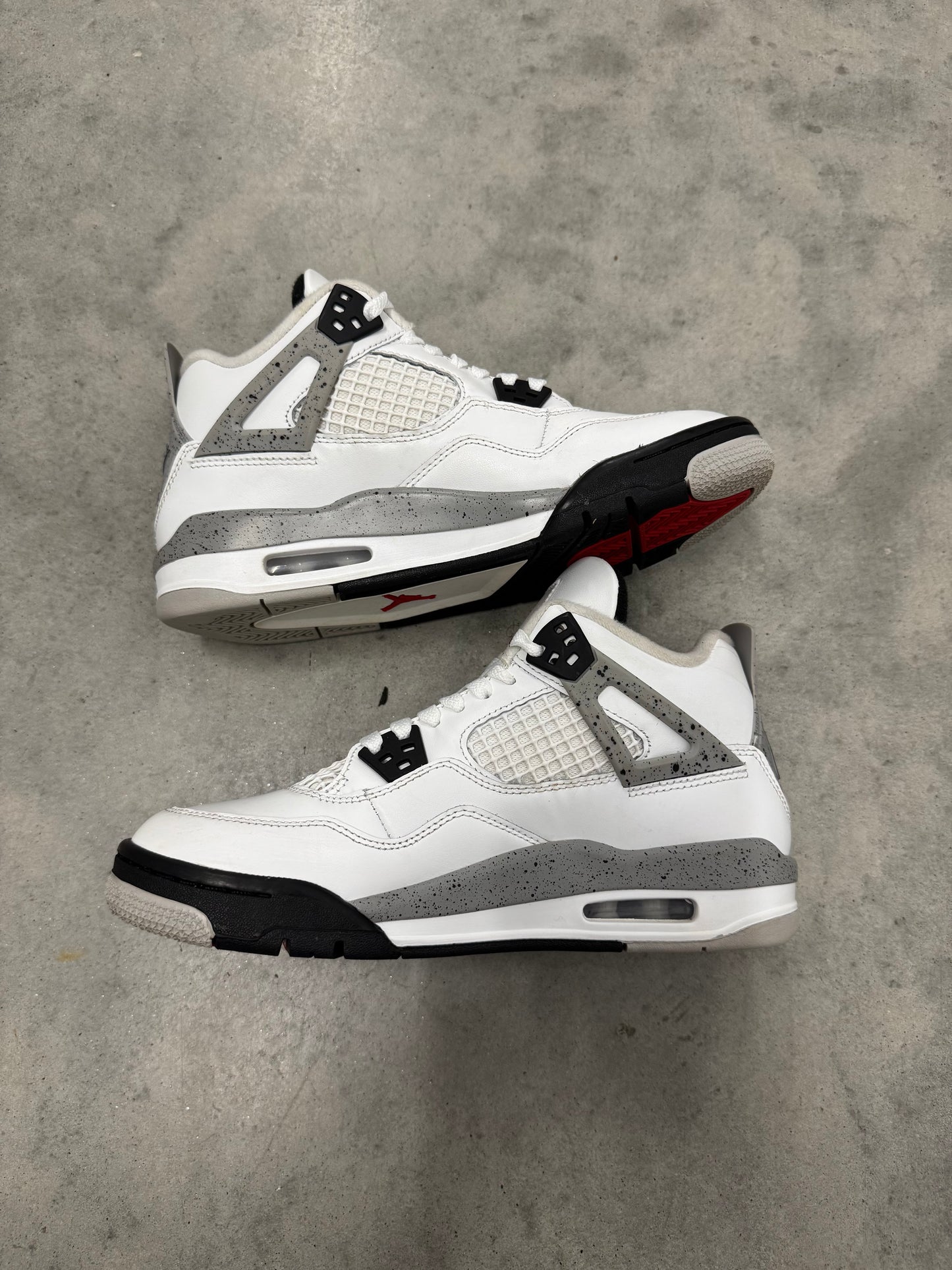 JORDAN 4 “ White Cement “