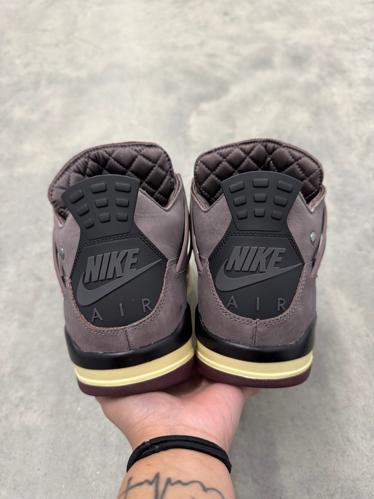 JORDAN 4 A MA MANIÉRE “ Violet Ore “