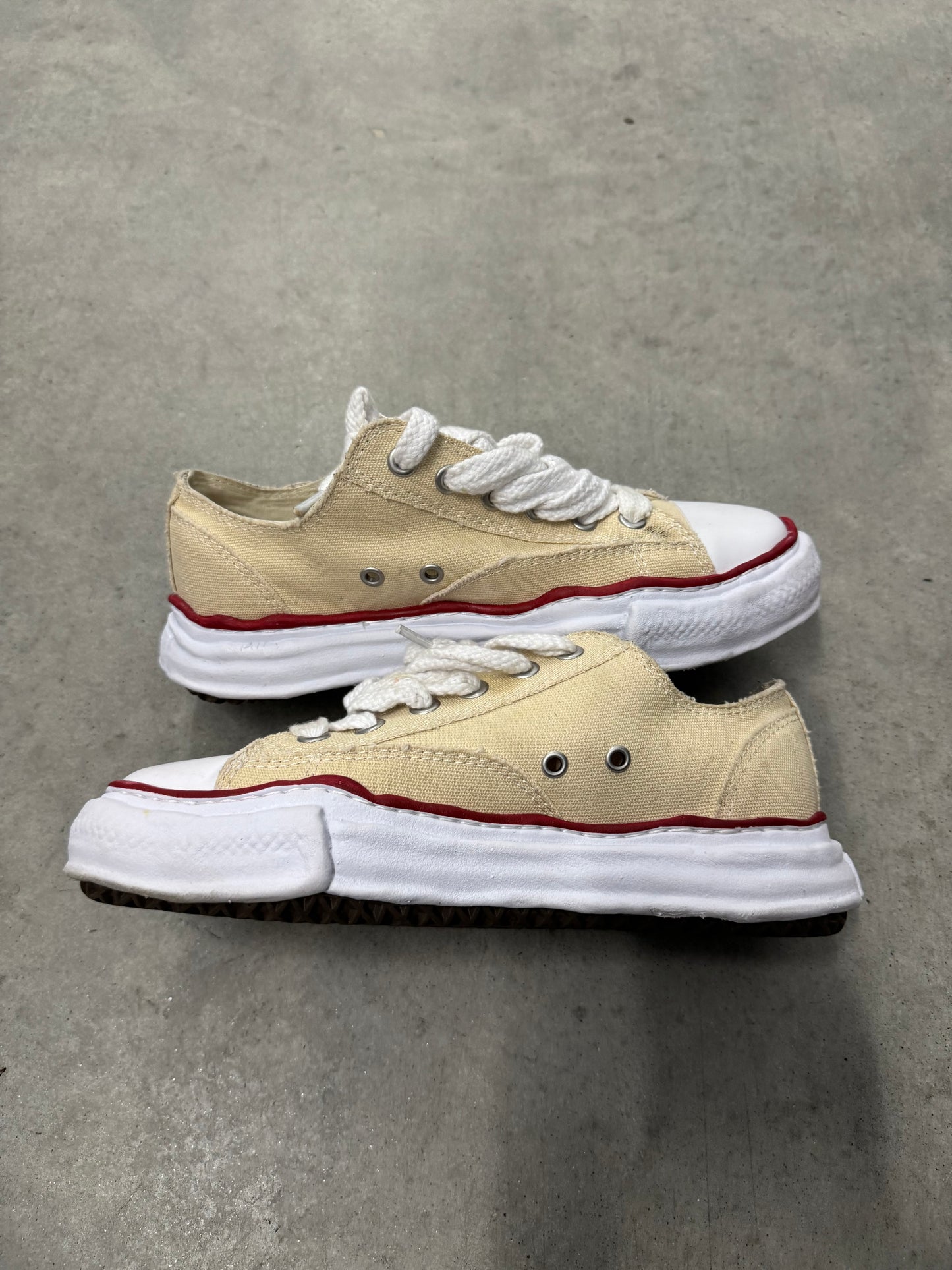 MAISON MIHARA YASUHIRO PETERSON OG SOLE CANVAS LOW “ Natural “