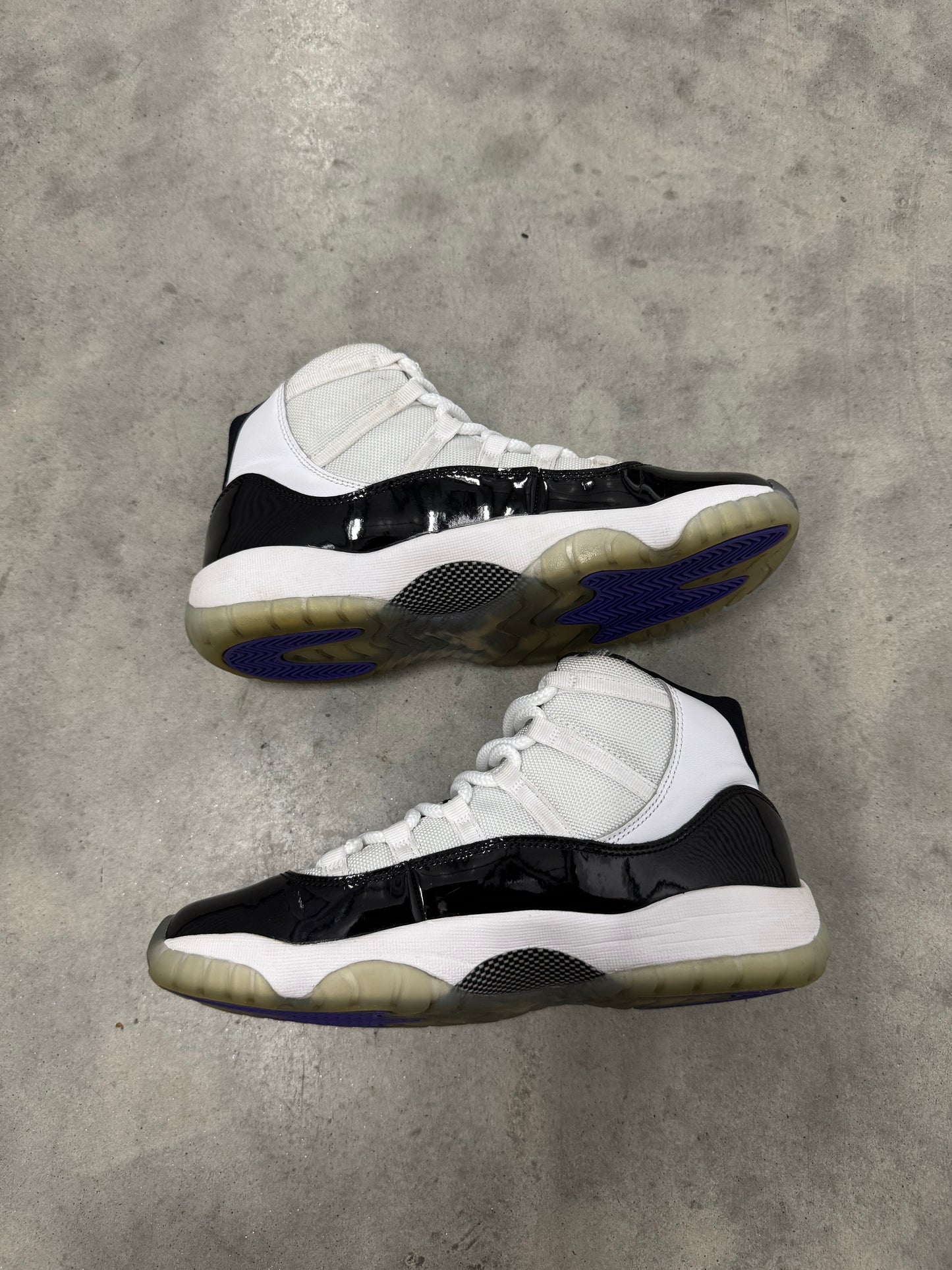 JORDAN 11 “ Concord “