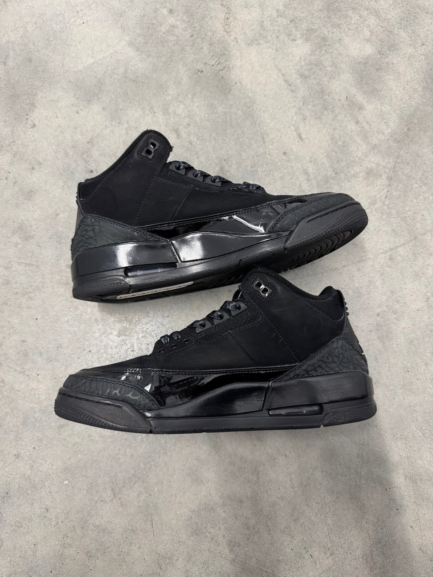 JORDAN 3 “ Black Cat “