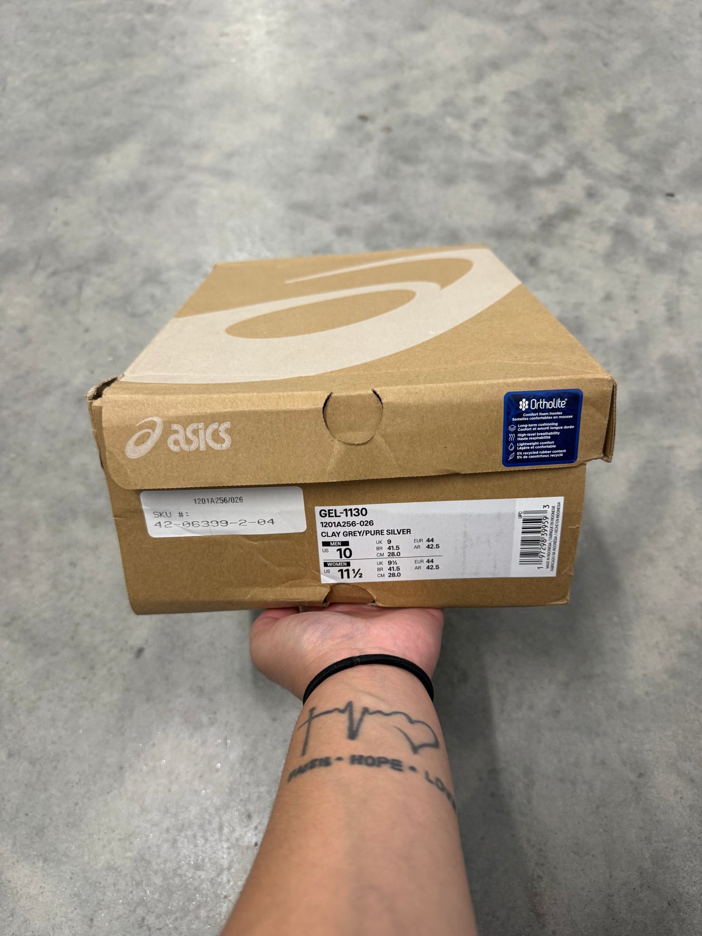 ASICS GEL-1130 “ Clay Grey Pure Silver “