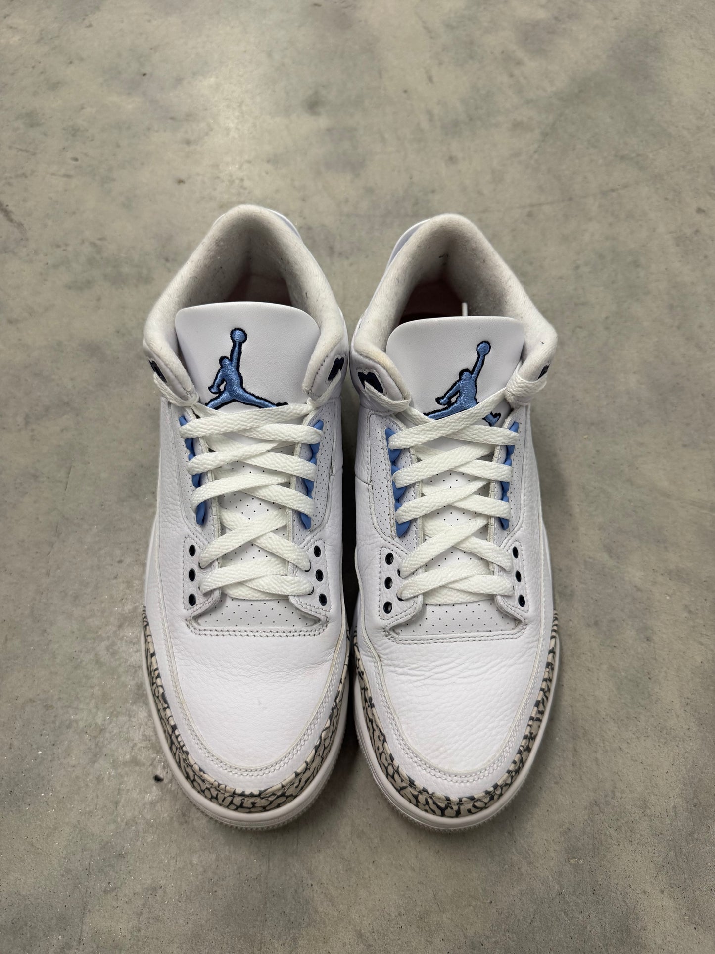 JORDAN 3 “ UNC “