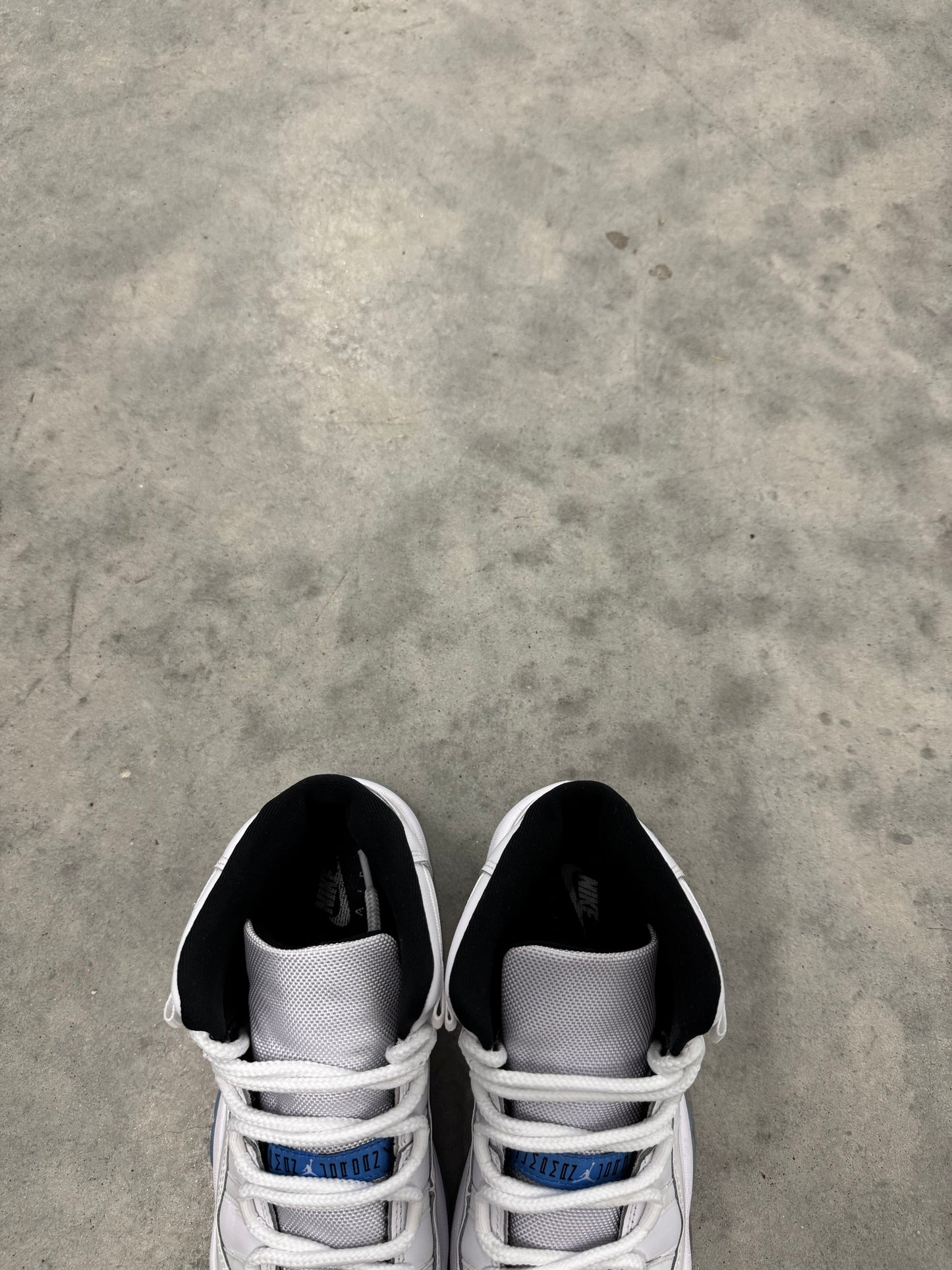 JORDAN 11 “ Legend Blue “
