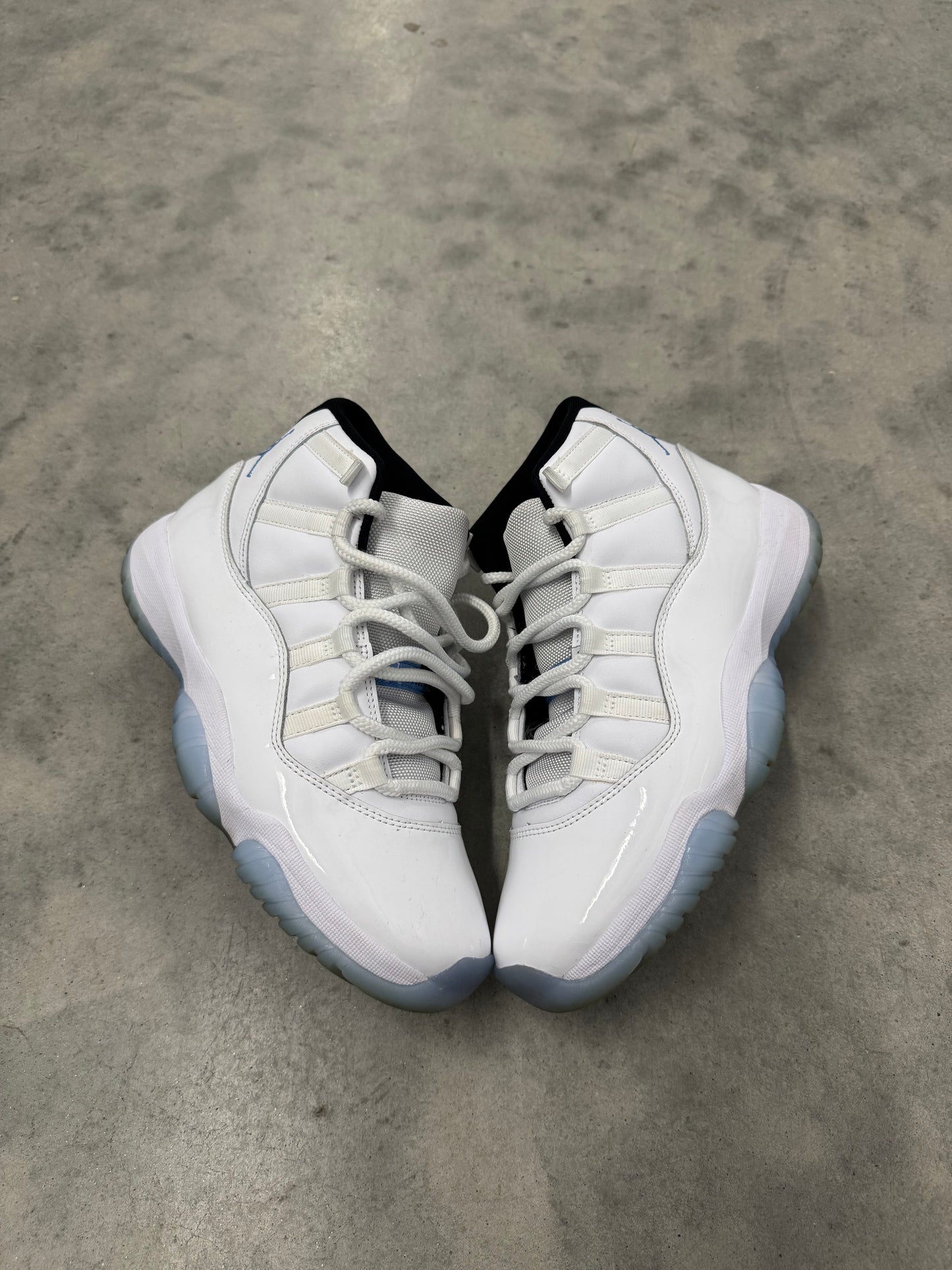 JORDAN 11 “ Legend Blue “
