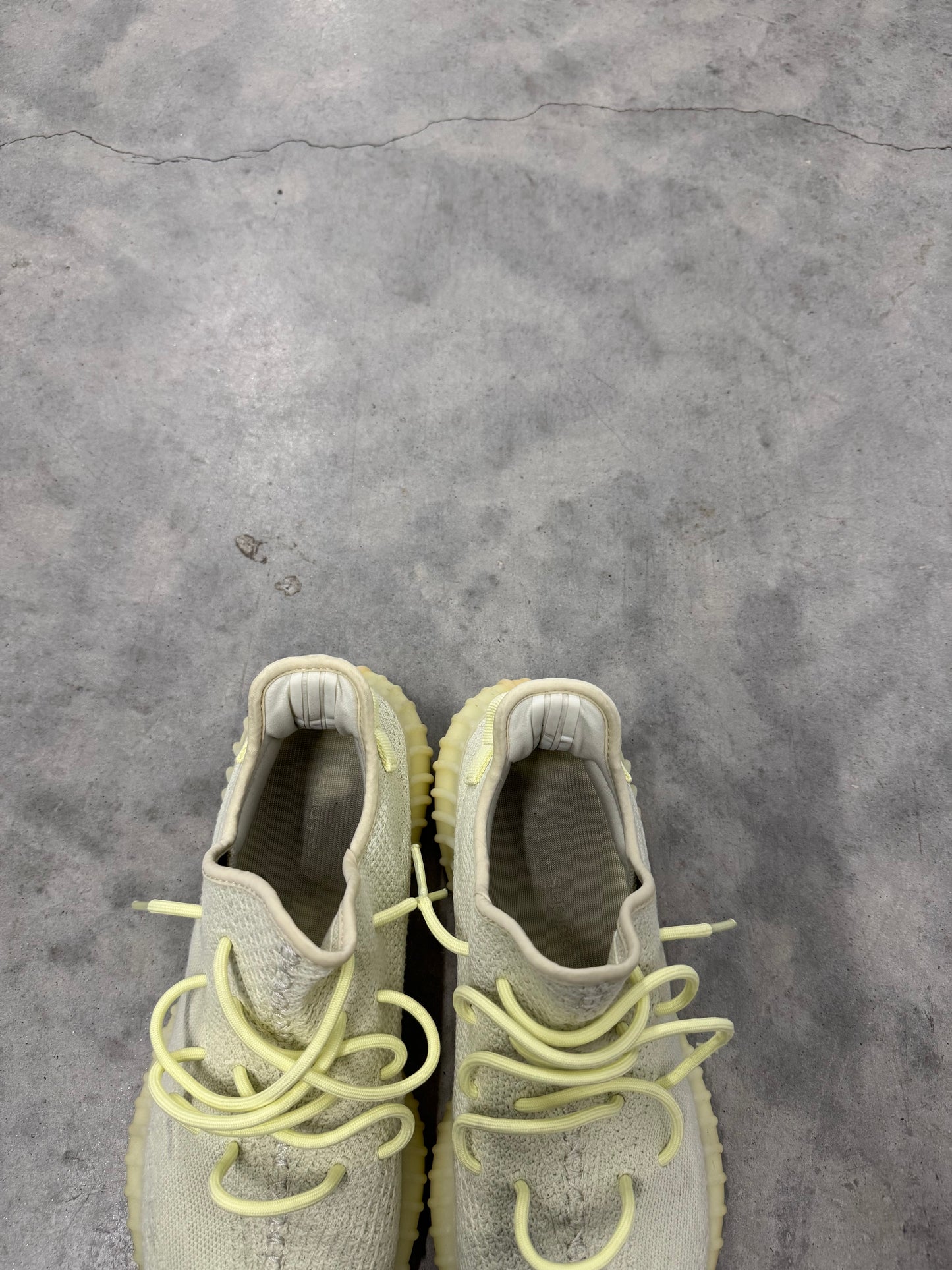YEEZY 350 “ Butter “