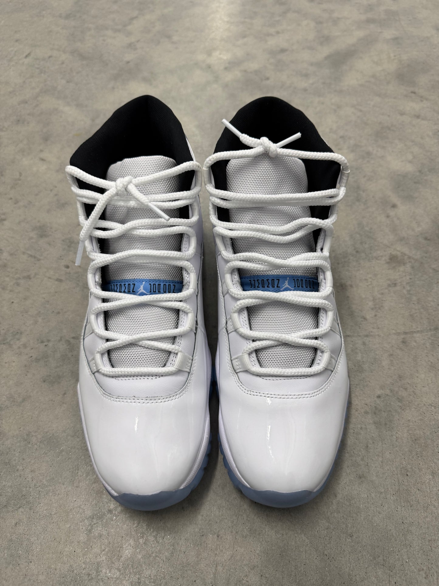 JORDAN 11 “ Legend Blue “