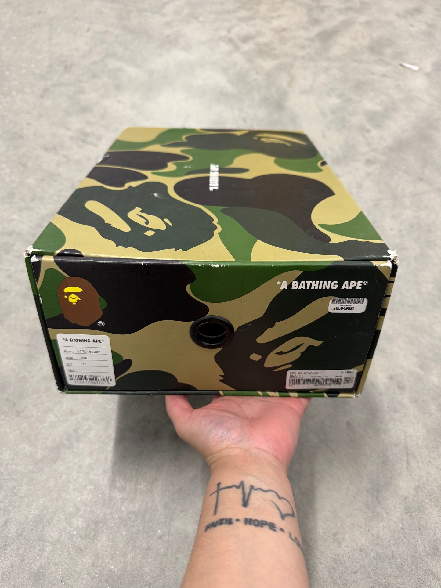 BAPESTA “ Sax “