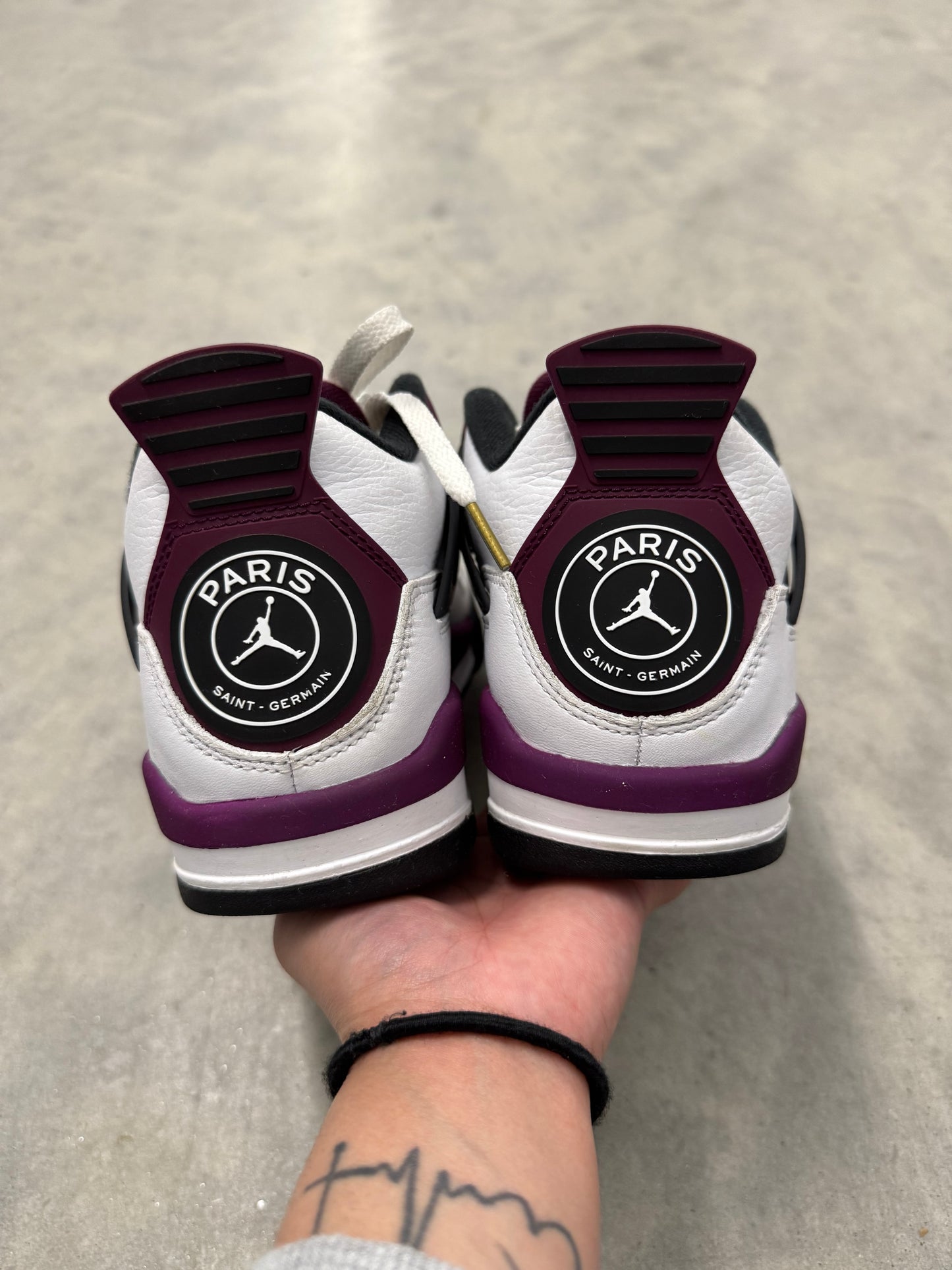 PARIS SAINT-GERMAIN JORDAN 4 “ Bordeaux “