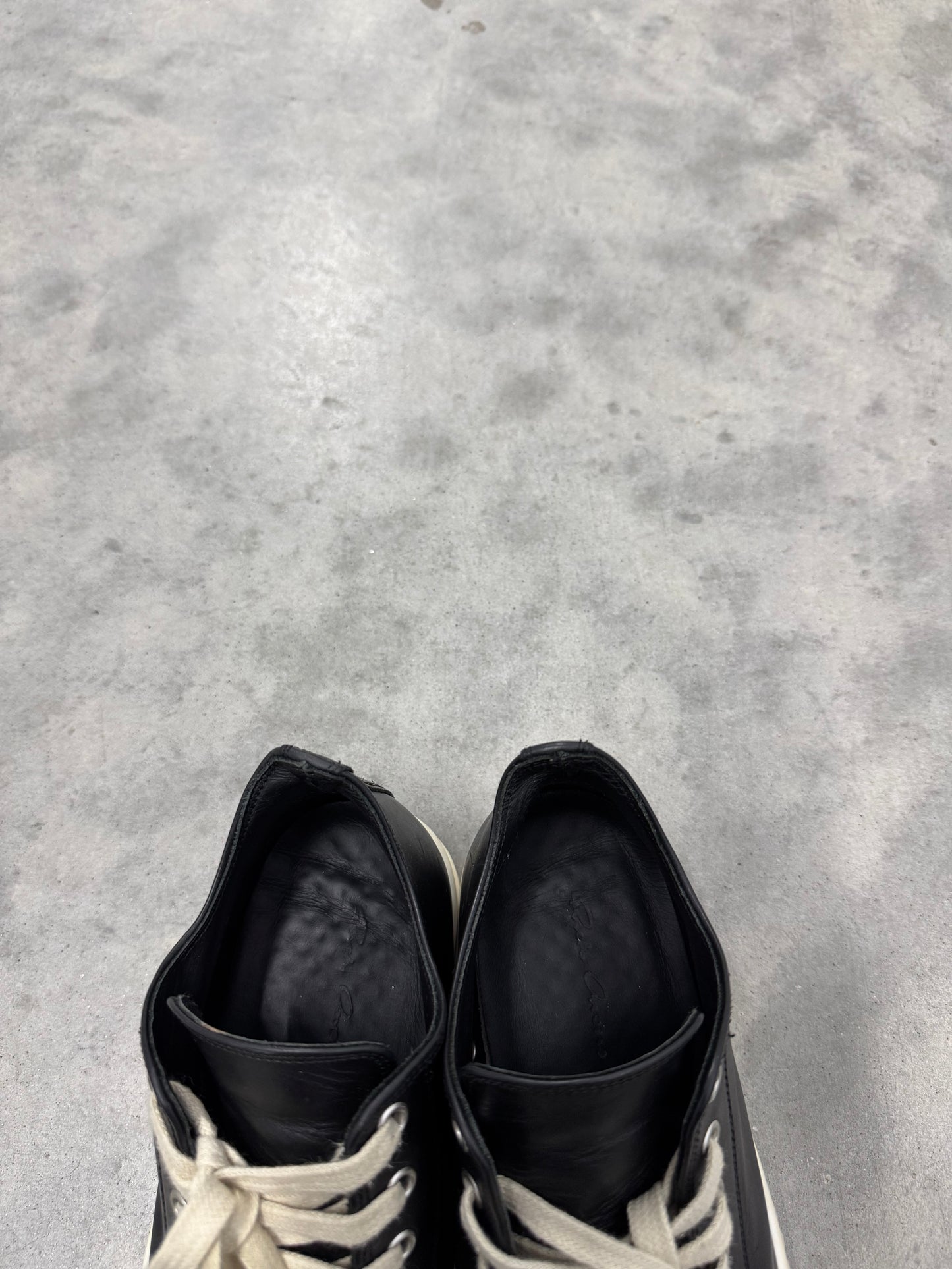 RICK OWENS LUXOR LOW “ Black Milk “