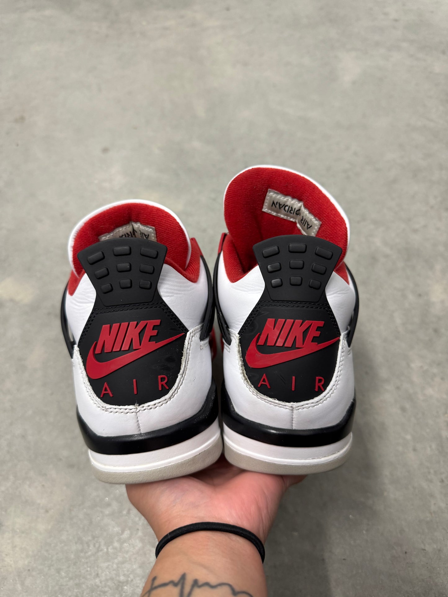 JORDAN 4 “ Fire Red “