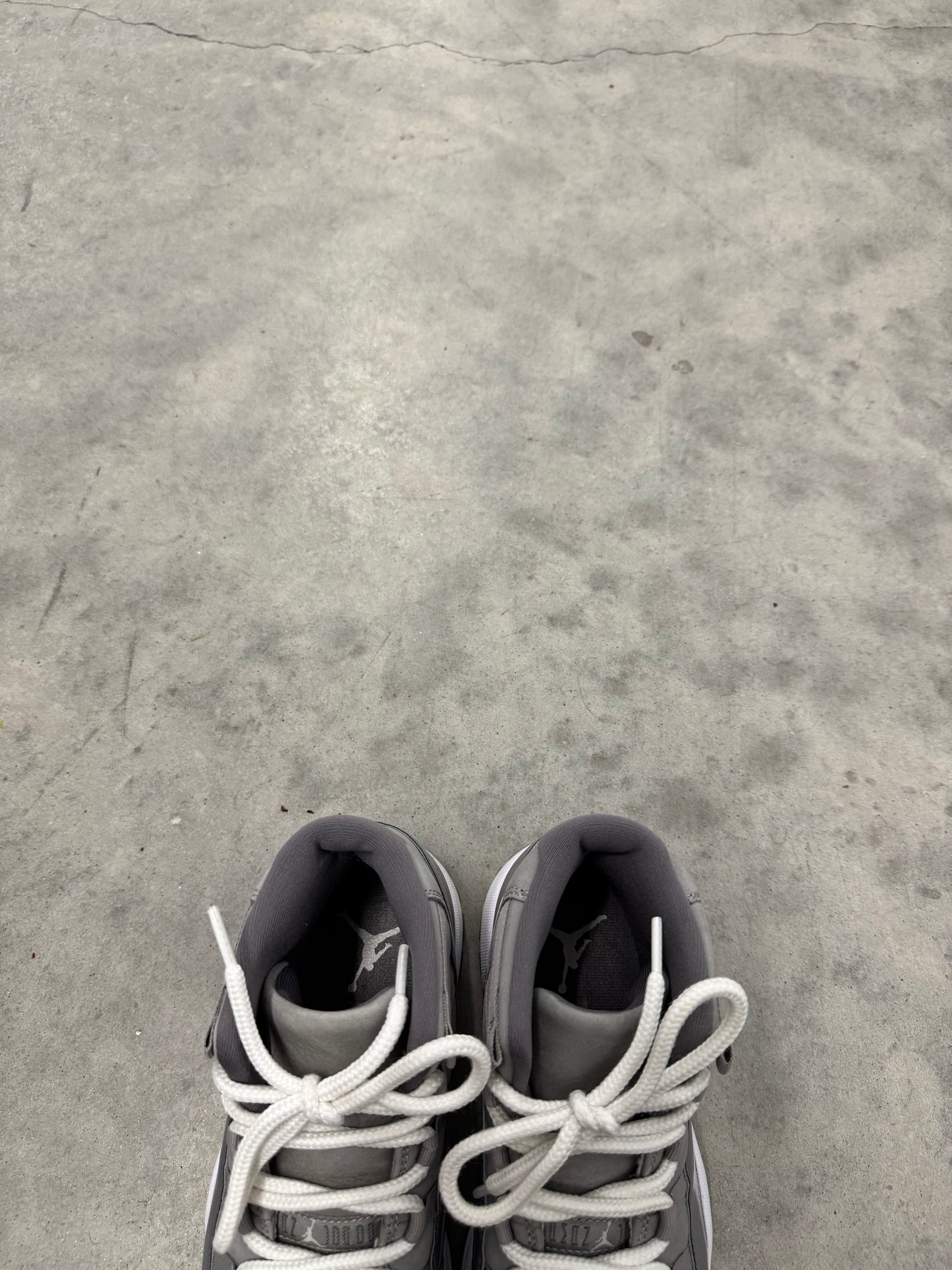 JORDAN 11 “ Cool Grey “