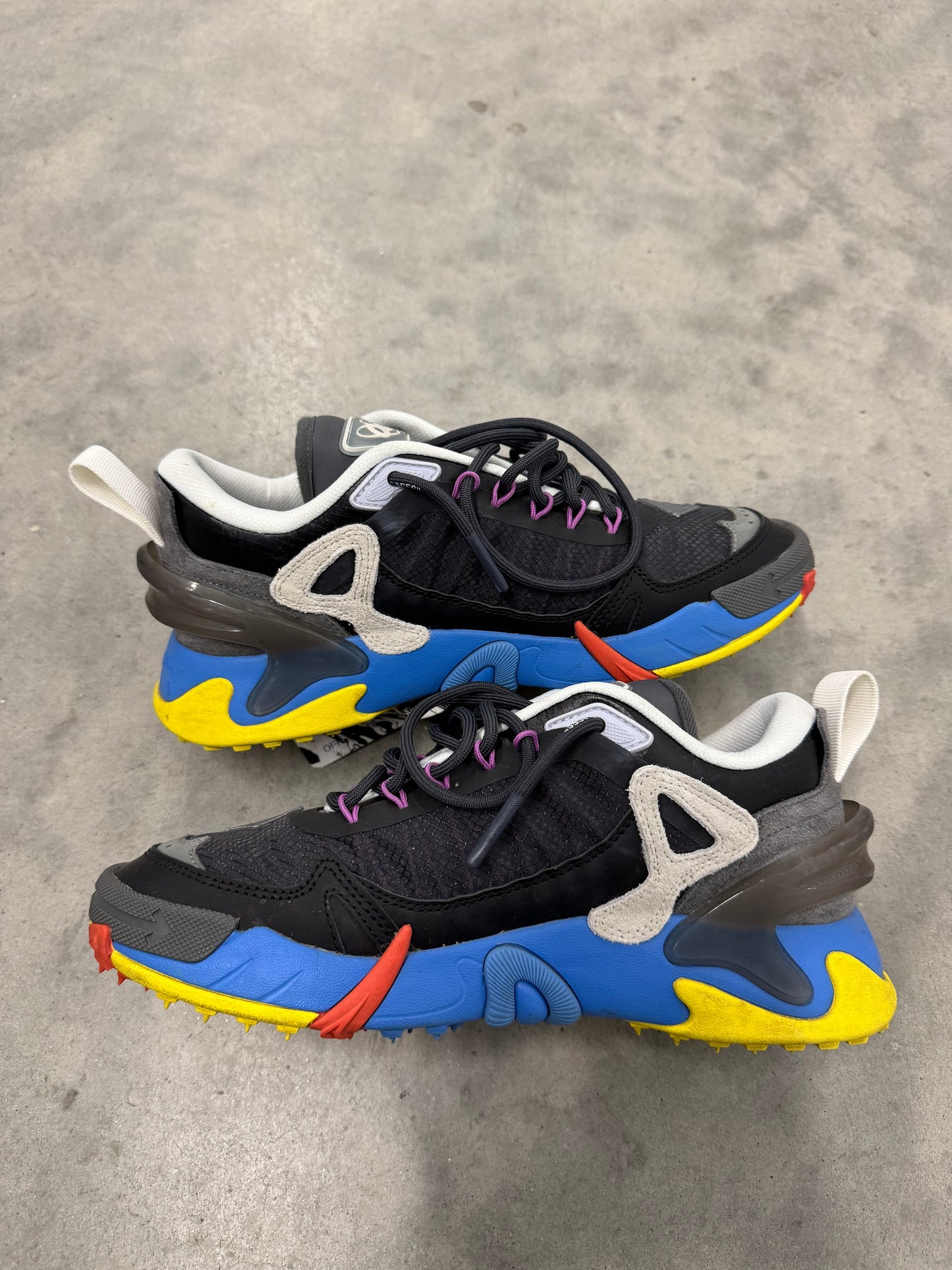 OFF-WHITE ODSY 2000 “ Black Dark Grey “