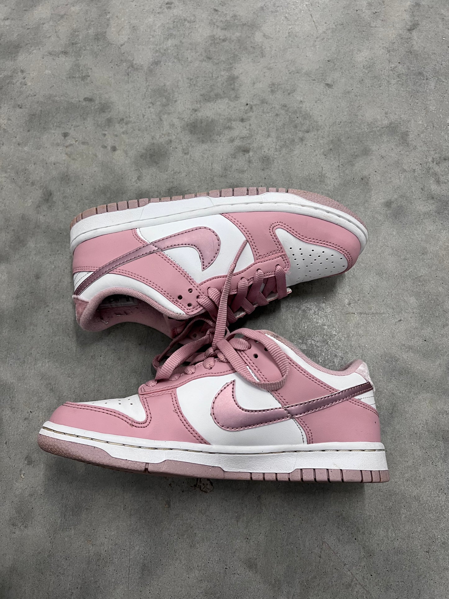 Dunk Low "Pink Glaze/White/Pomegranate"
