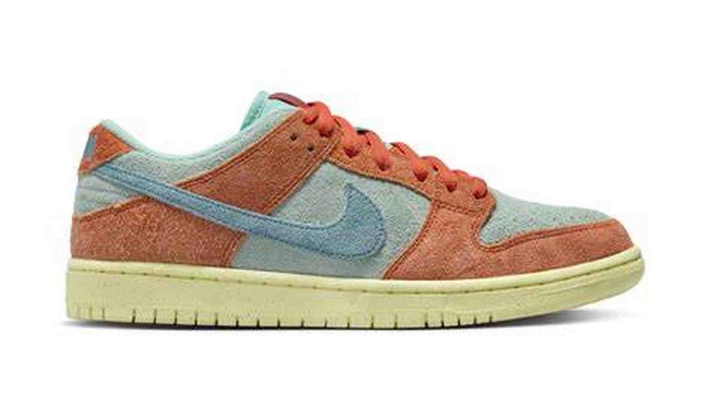 Nike Dunk SB "Orange Emerald Rise" Brand new