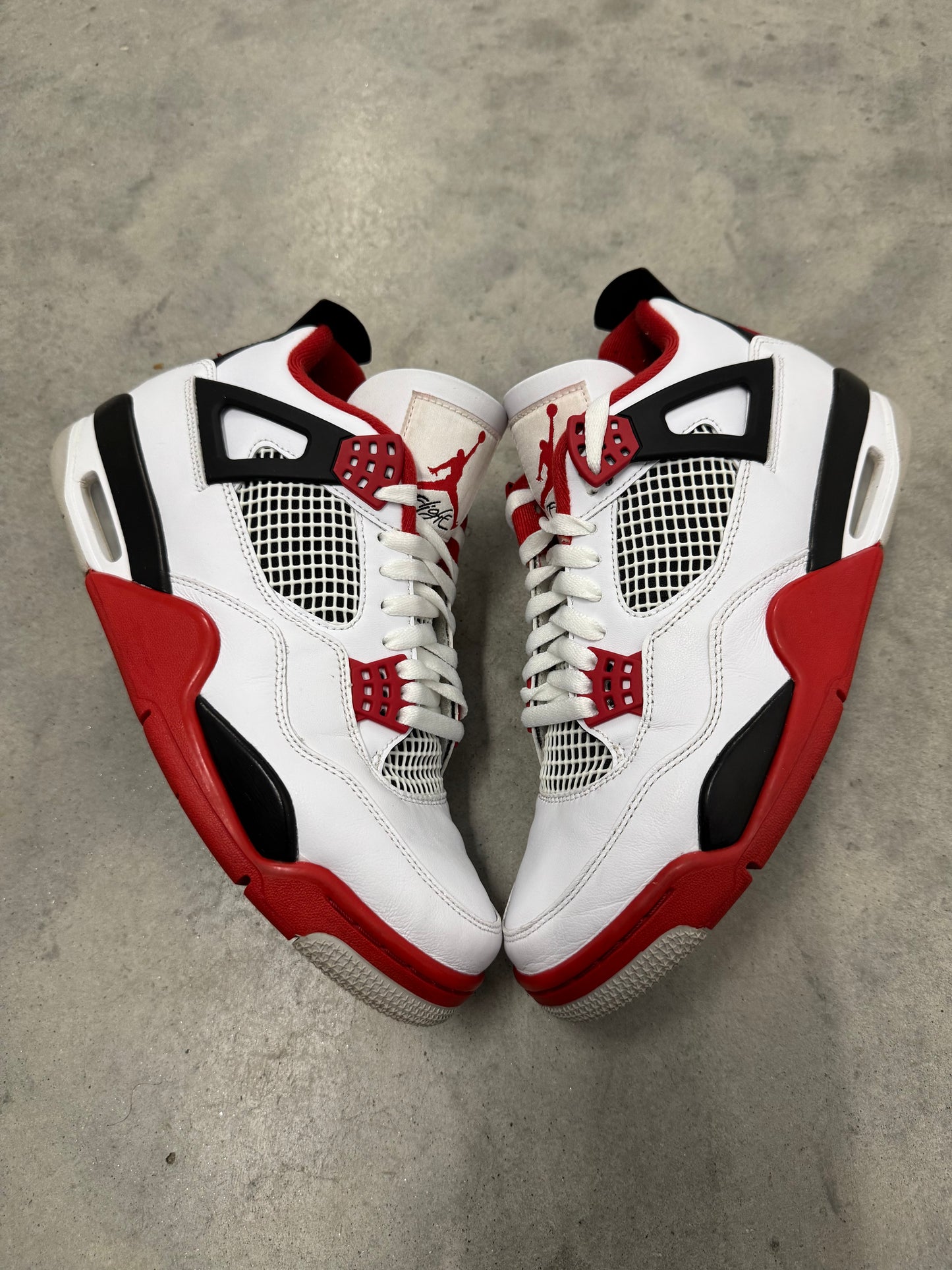 JORDAN 4 “ Fire Red “