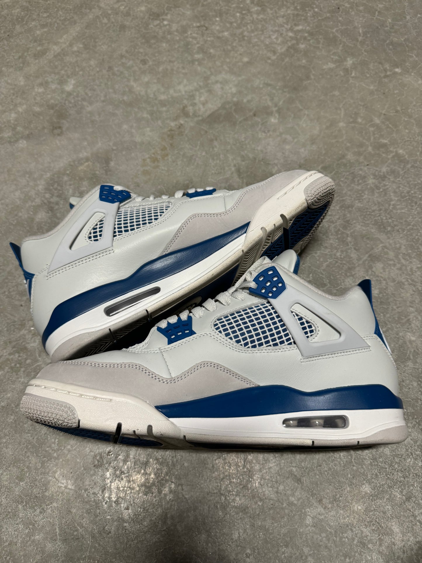 JORDAN 4 “ Military Blue “