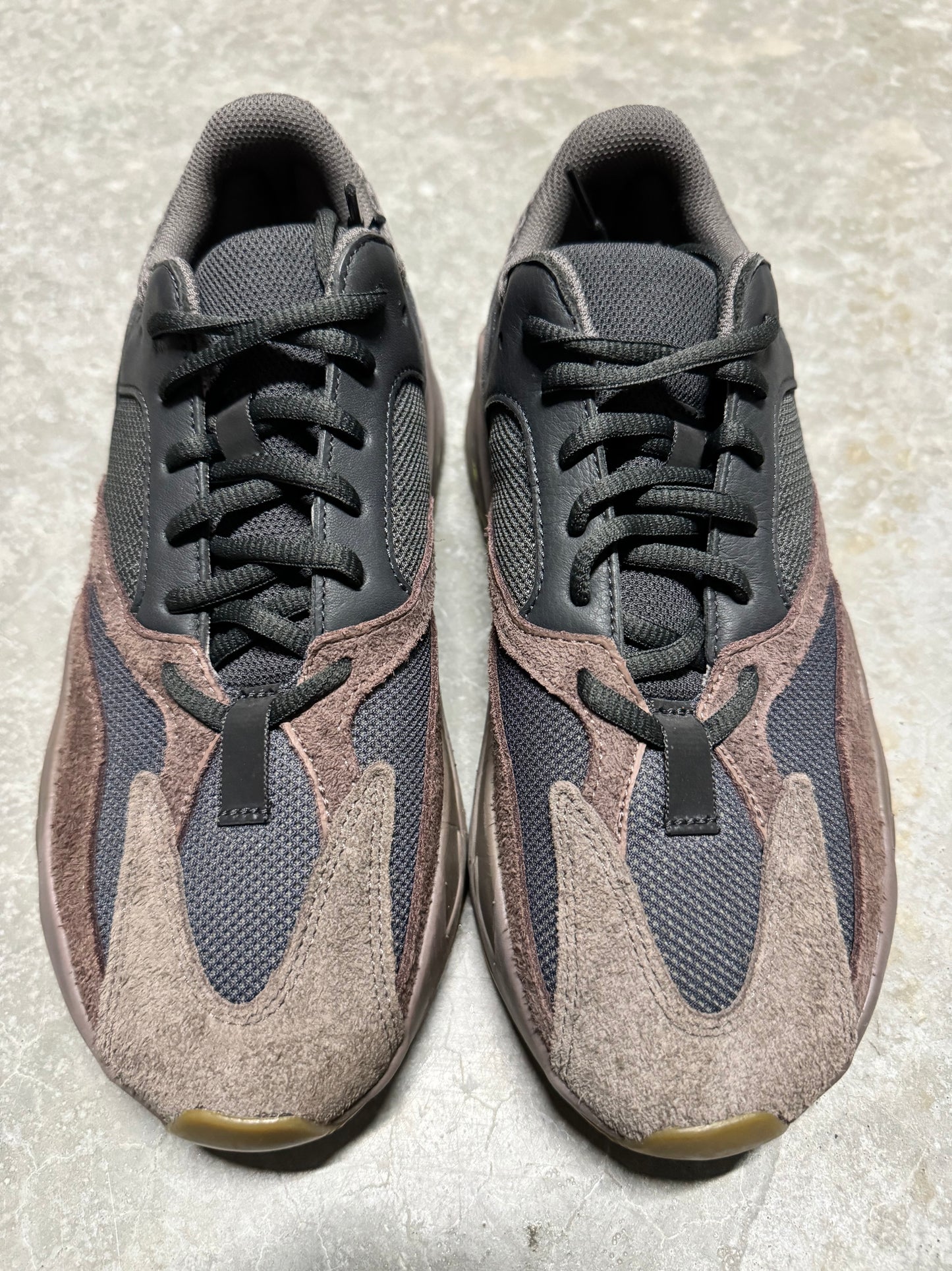 YEEZY 700 “ Mauve “