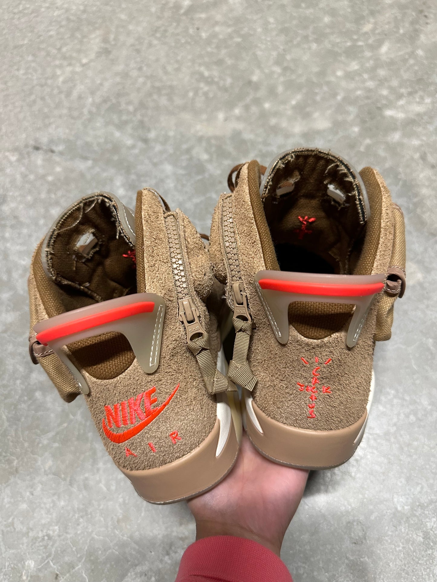 JORDAN 6 TRAVIS SCOTT “ British khaki “