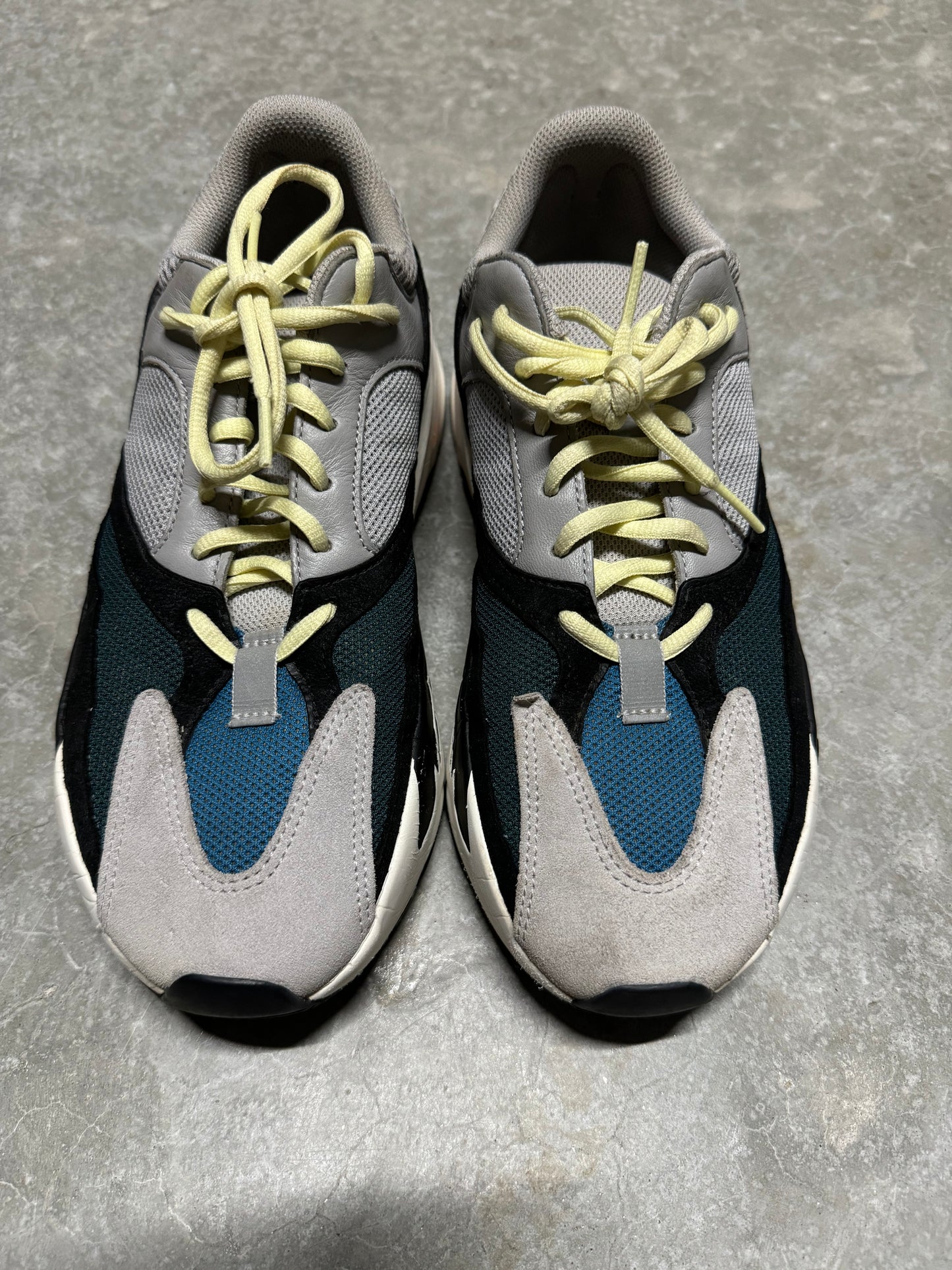 YEEZY 700 “ Wave Runner “