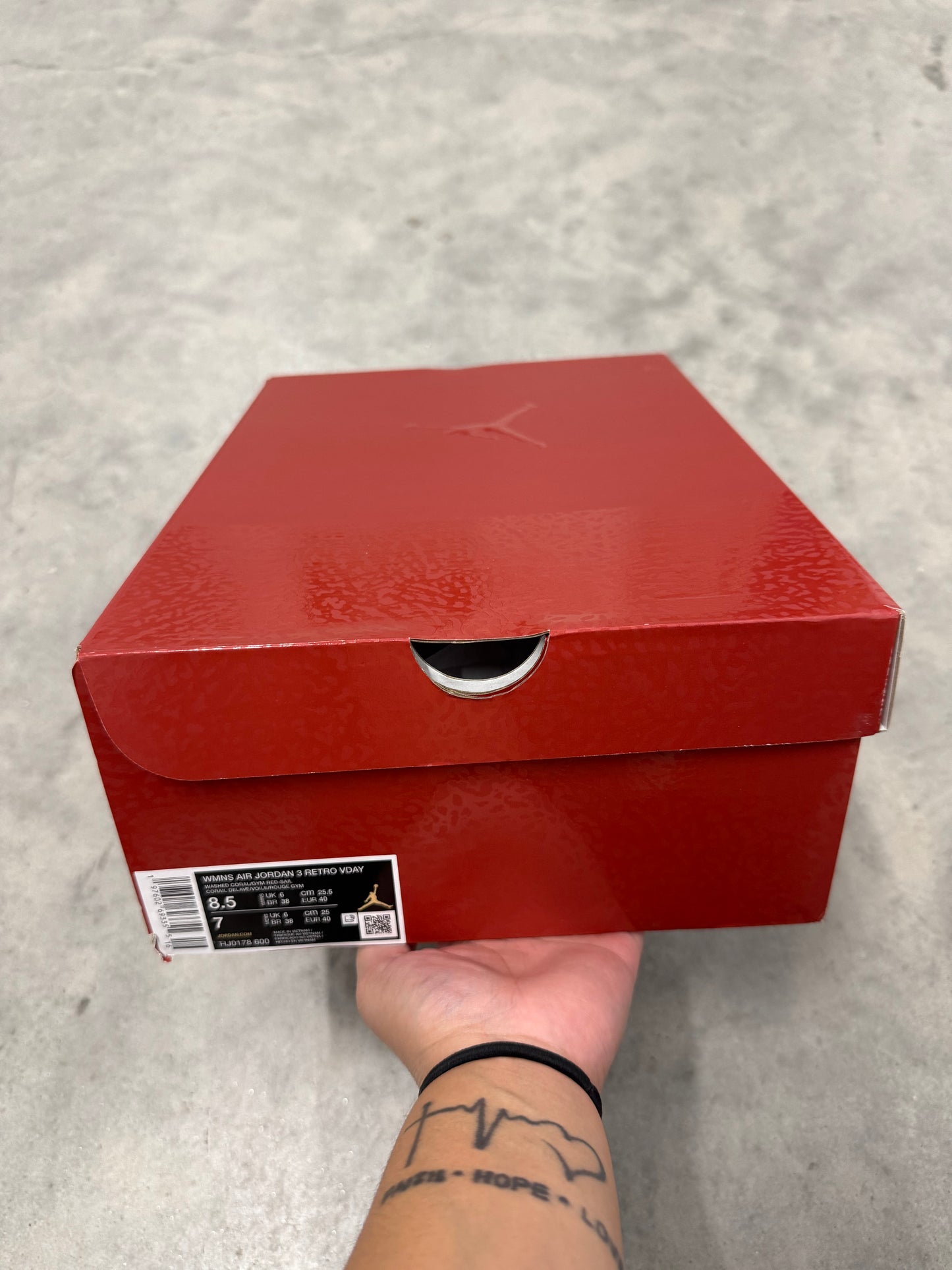 JORDAN 3 “ Treat Yourself “