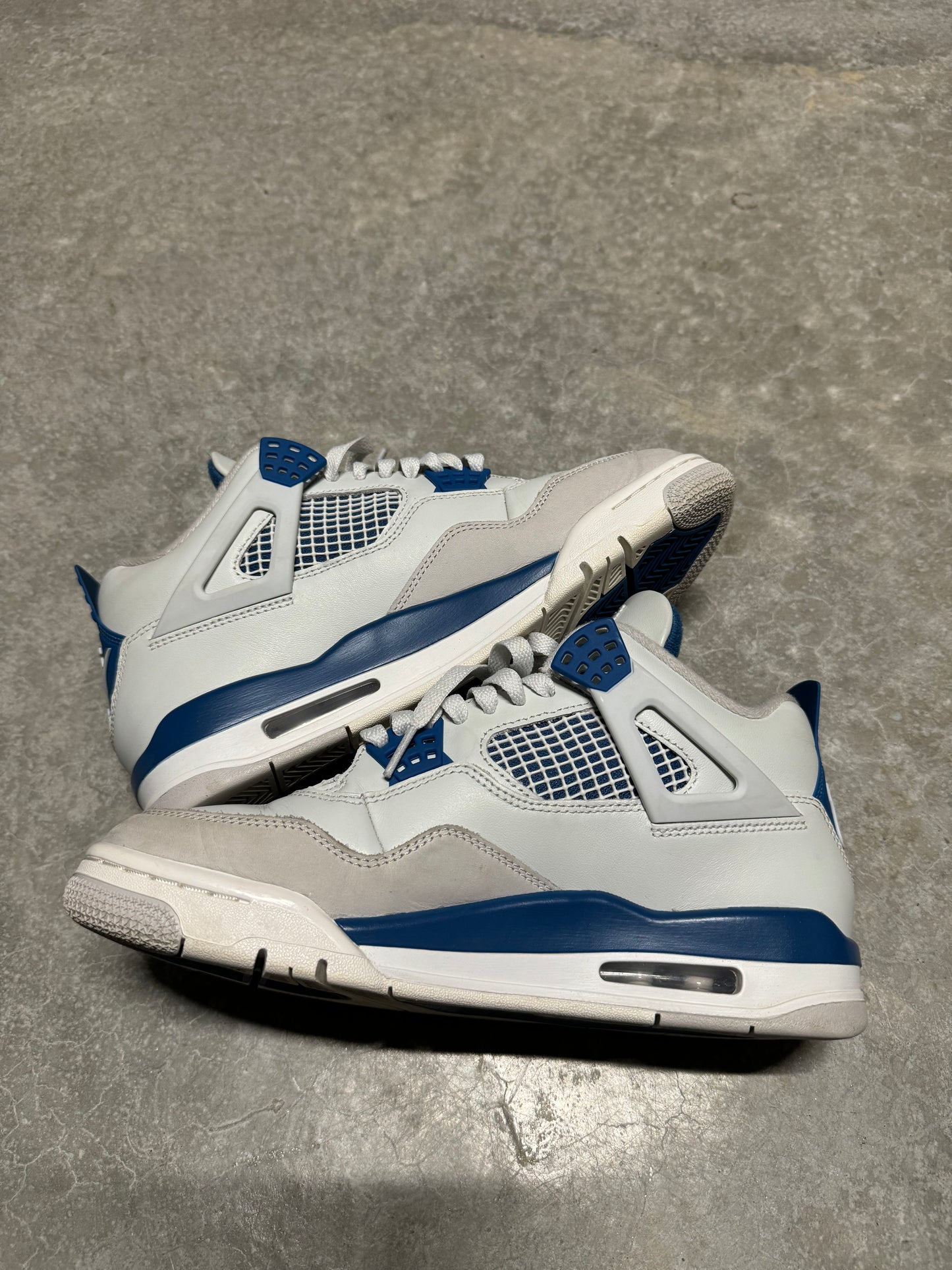 JORDAN 4 “ Military Blue “