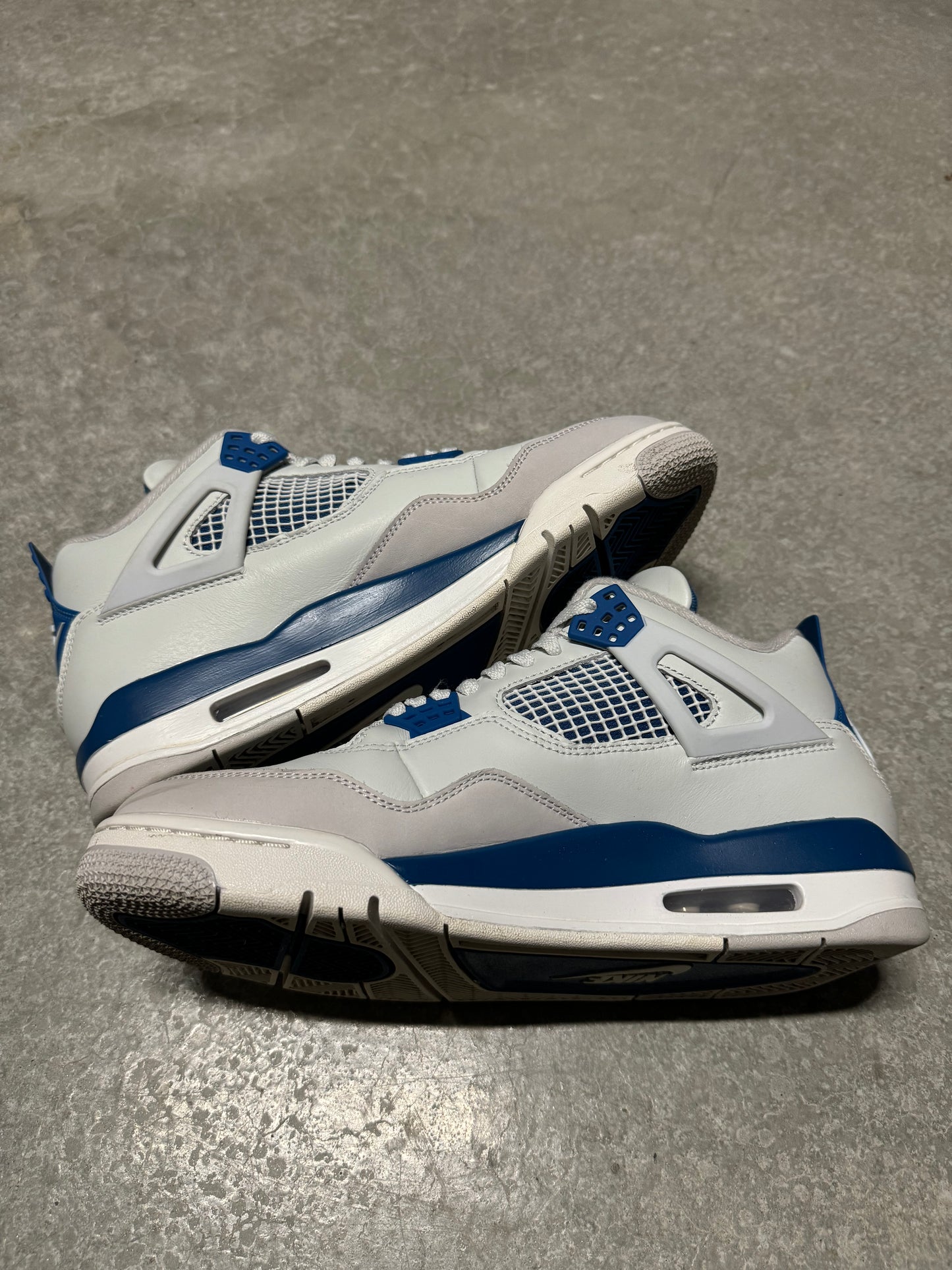 JORDAN 4 “ Military Blue “