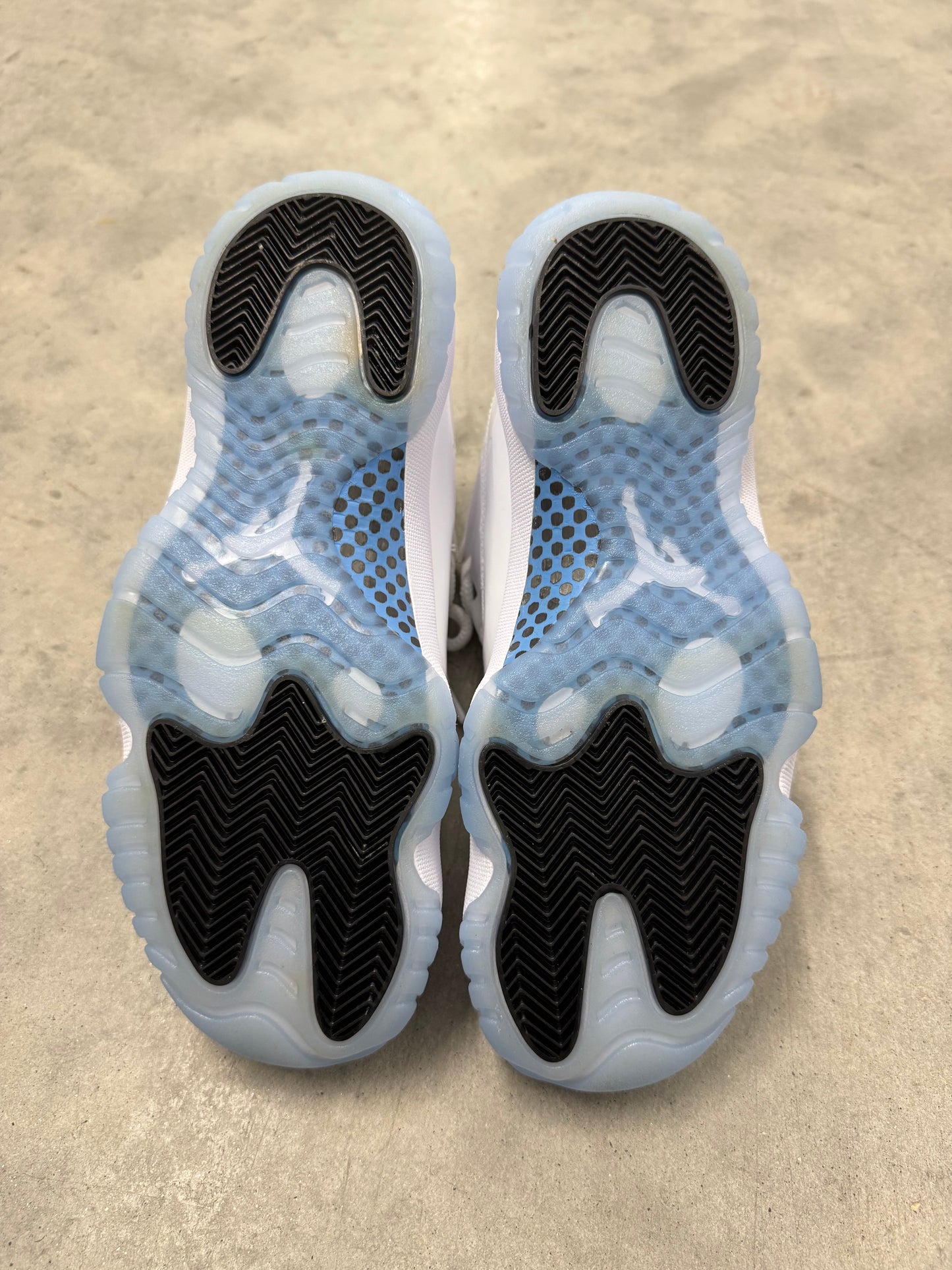 JORDAN 11 “ Legend Blue “